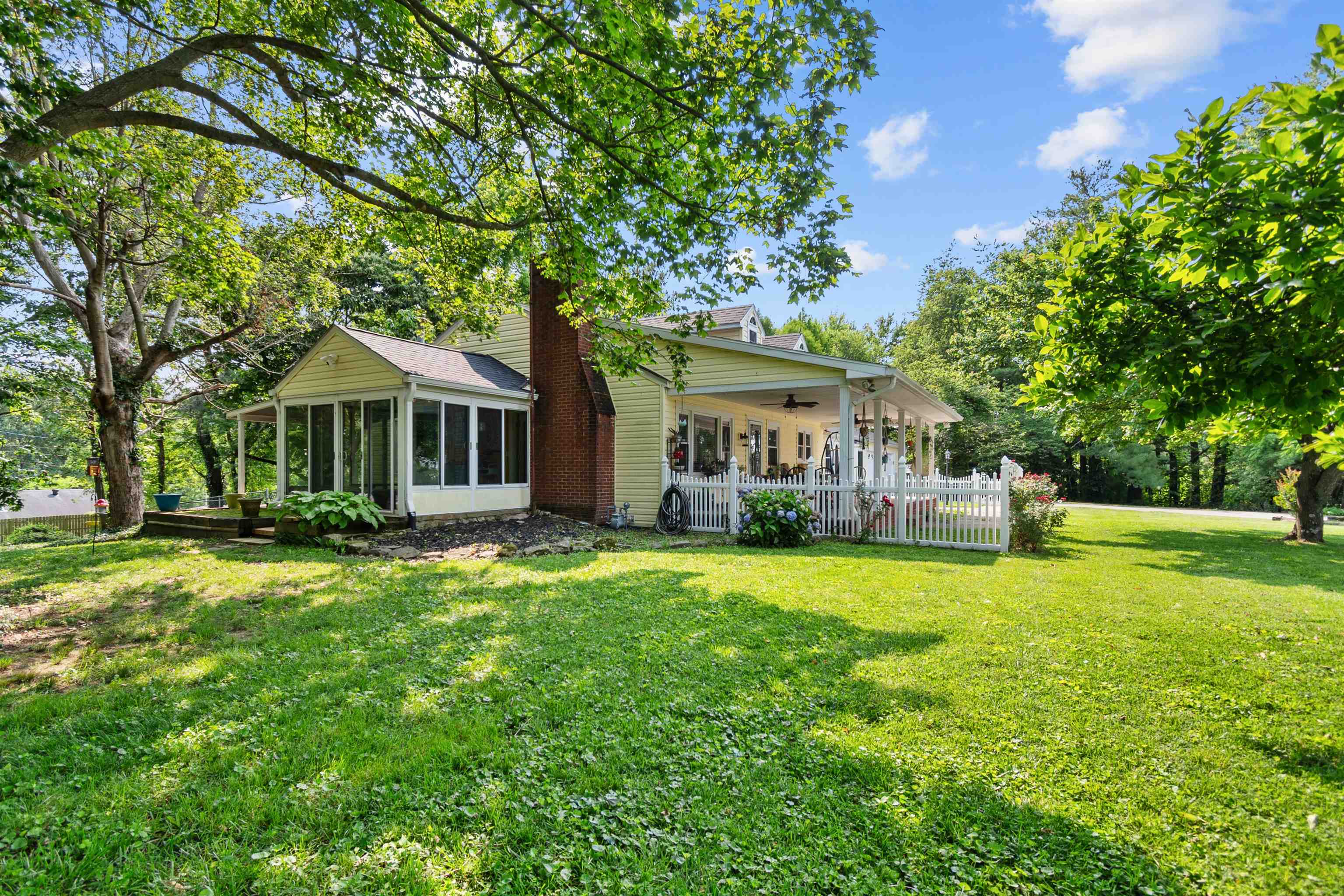 2611 Burton Rd., Utica, Kentucky 42376, 3 Bedrooms Bedrooms, ,2 BathroomsBathrooms,Single Family Residence,For Sale,Burton Rd.,92272