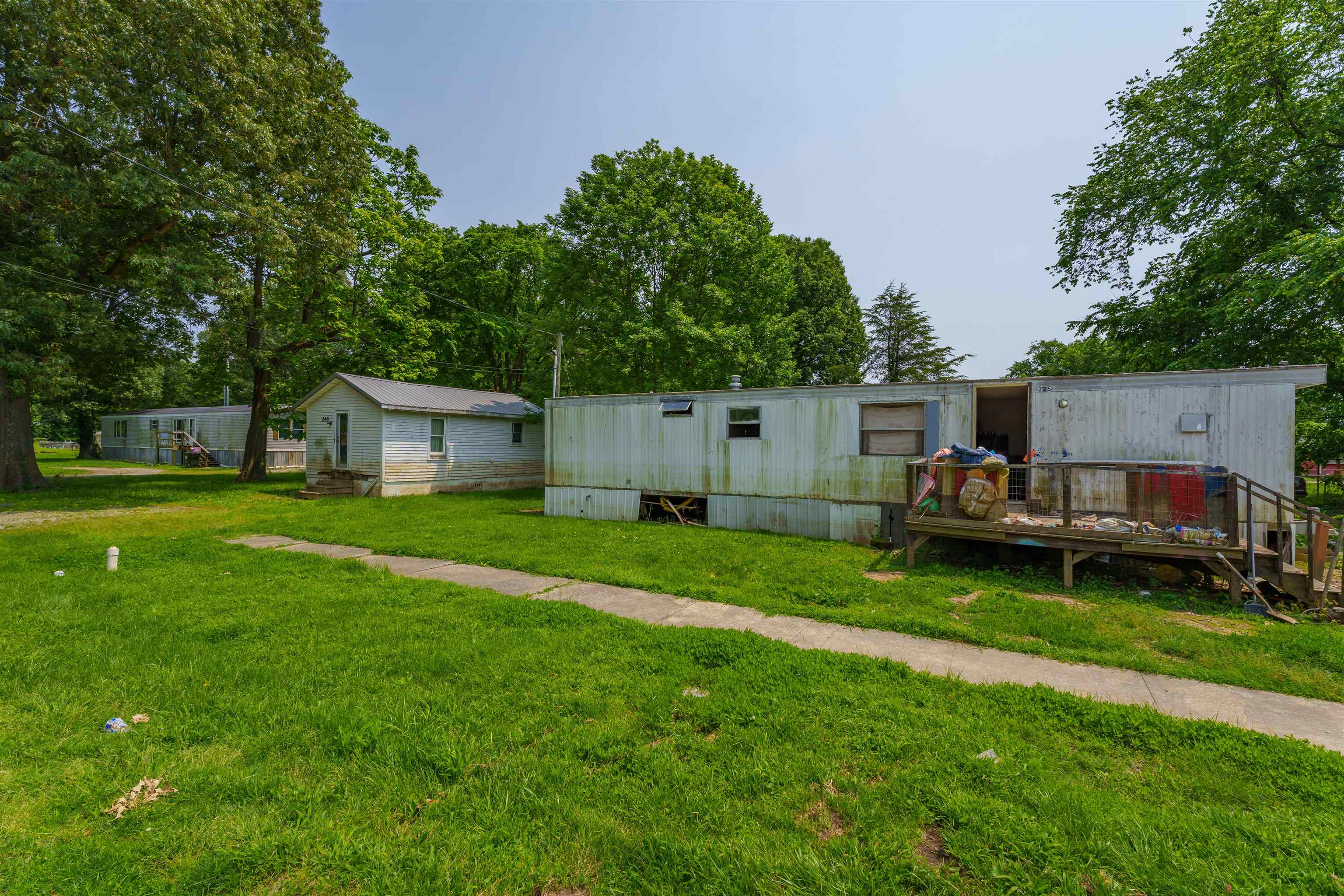 225/245 2nd St, Calhoun, Kentucky 42327, 2 Bedrooms Bedrooms, ,1 BathroomBathrooms,Manufactured Home,For Sale,2nd St,92275