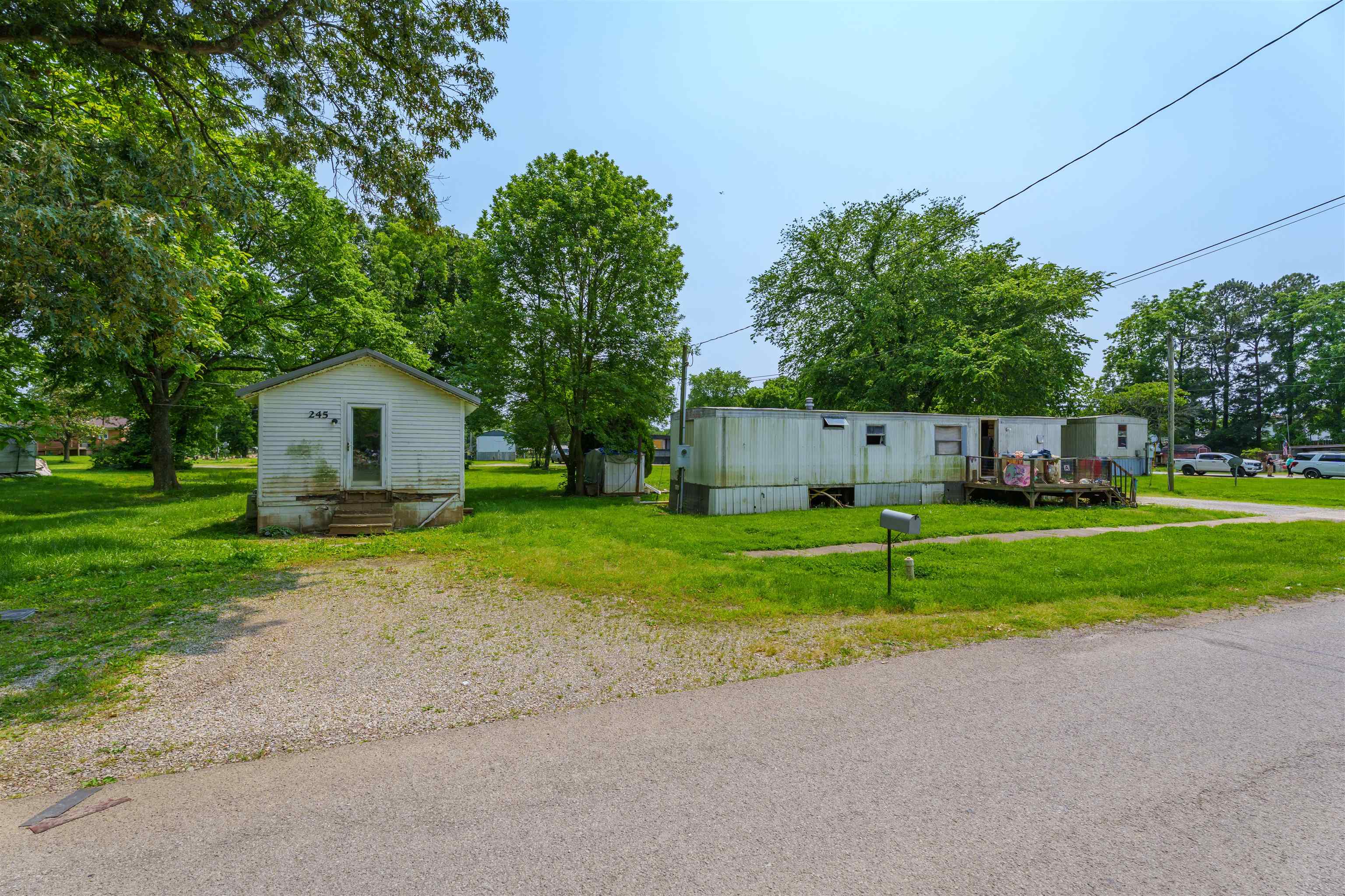 225/245 2nd St, Calhoun, Kentucky 42327, 2 Bedrooms Bedrooms, ,1 BathroomBathrooms,Manufactured Home,For Sale,2nd St,92275