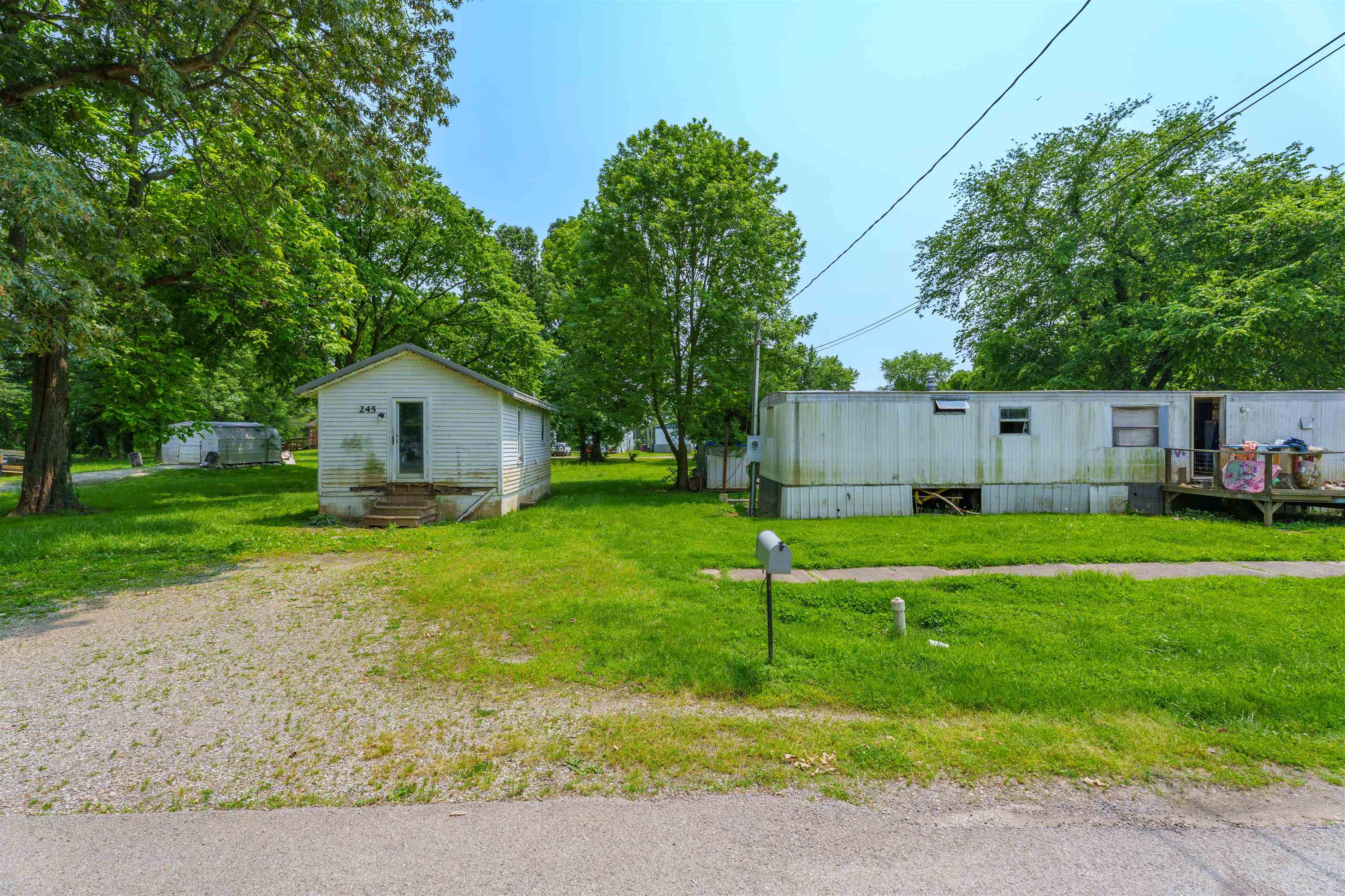 225/245 2nd St, Calhoun, Kentucky 42327, 2 Bedrooms Bedrooms, ,1 BathroomBathrooms,Manufactured Home,For Sale,2nd St,92275