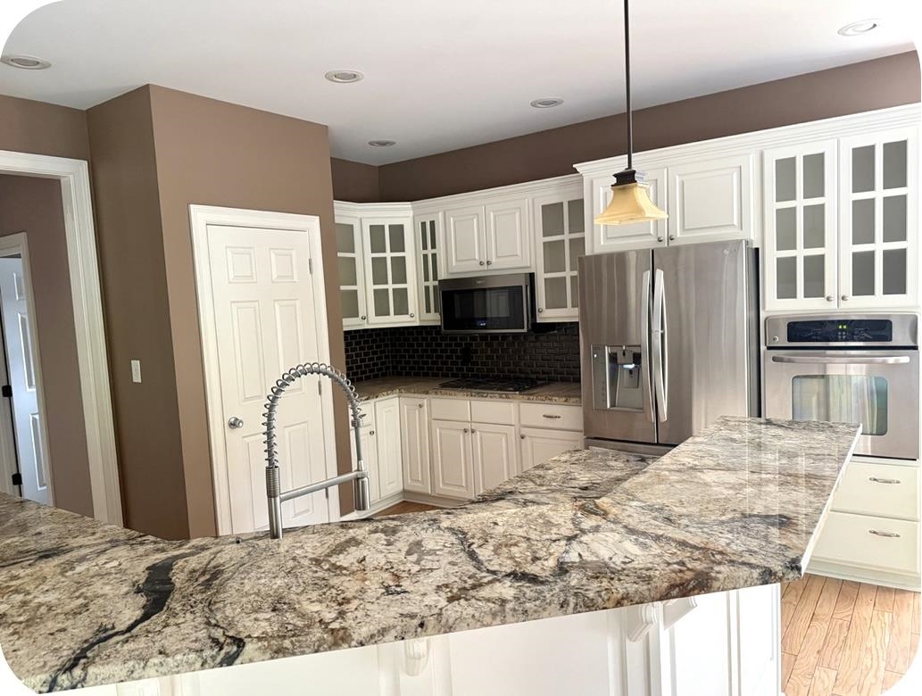 2747 South Hampton Rd, Owensboro, Kentucky 42303, 3 Bedrooms Bedrooms, ,3 BathroomsBathrooms,Single Family Residence,For Sale,South Hampton Rd,92279