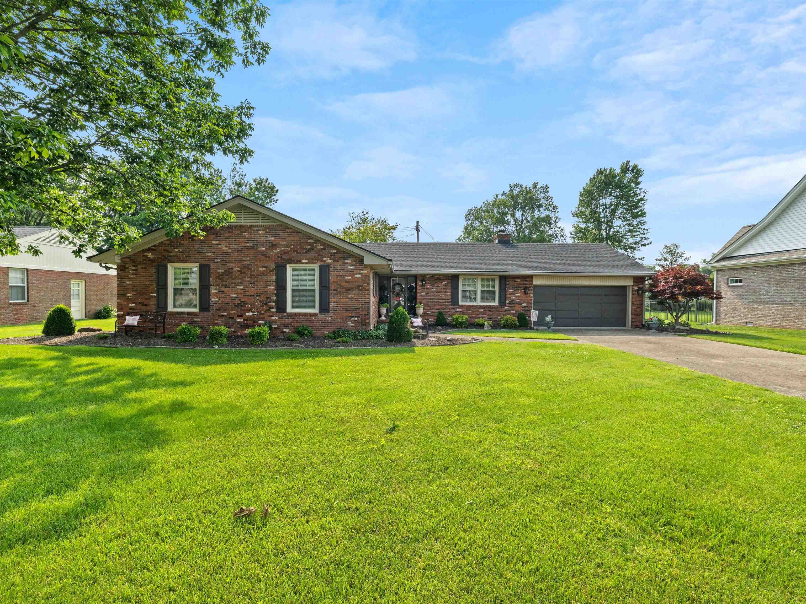 3420 Ashlawn Dr, Owensboro, Kentucky 42301, 3 Bedrooms Bedrooms, ,2 BathroomsBathrooms,Single Family Residence,For Sale,Ashlawn Dr,92282