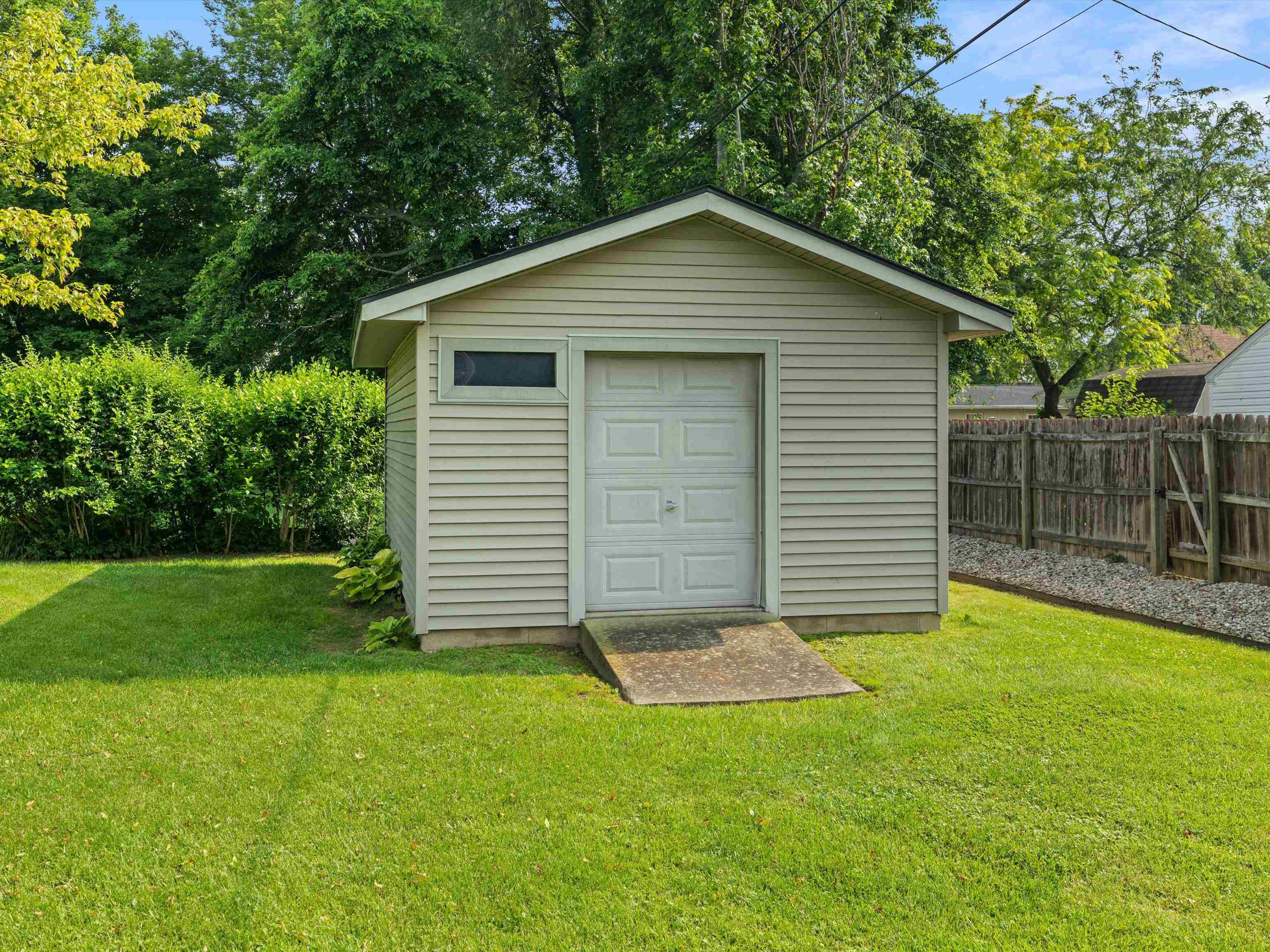 3420 Ashlawn Dr, Owensboro, Kentucky 42301, 3 Bedrooms Bedrooms, ,2 BathroomsBathrooms,Single Family Residence,For Sale,Ashlawn Dr,92282