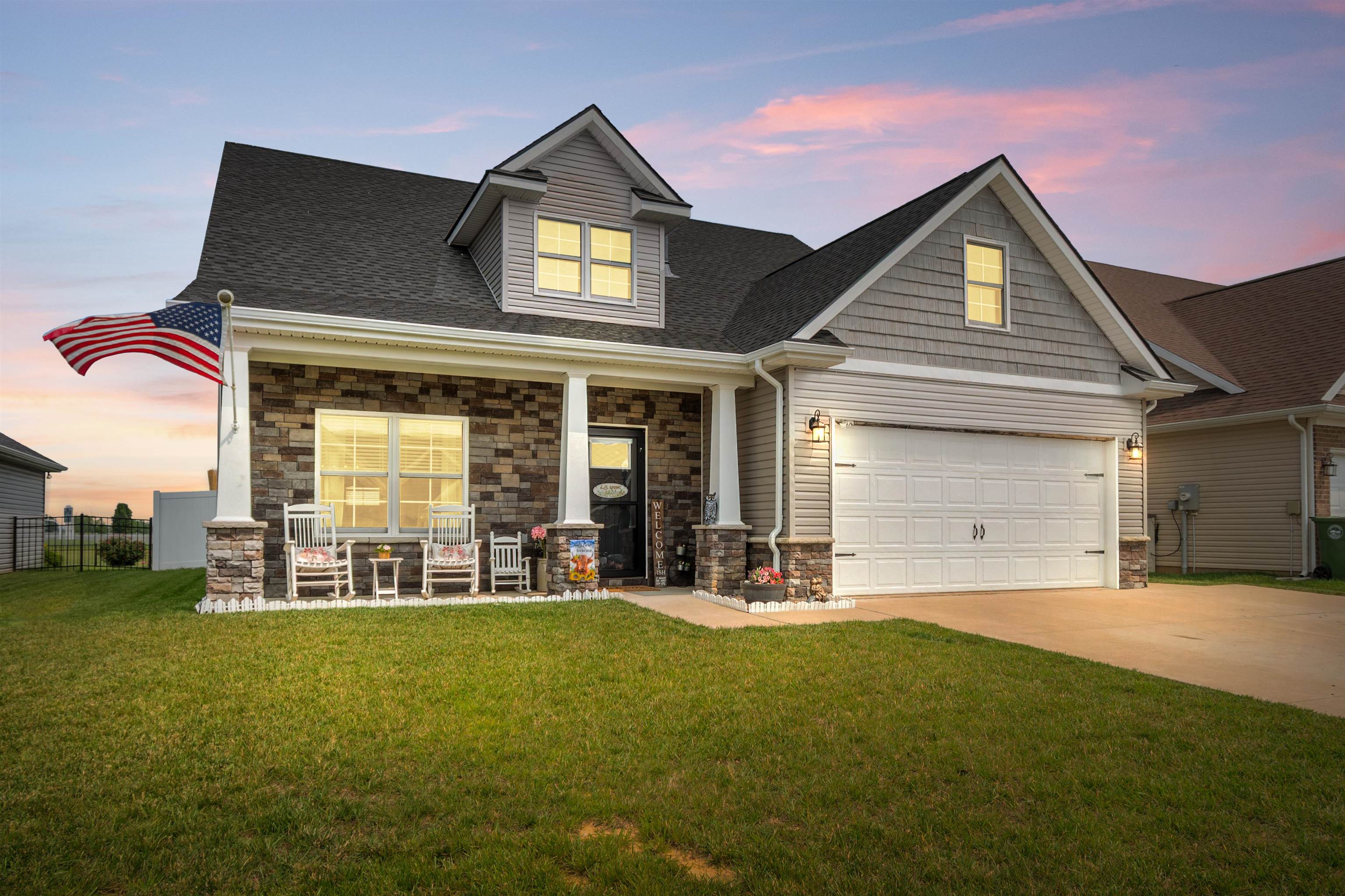 5227 Trifecta Place, Owensboro, Kentucky 42301, 4 Bedrooms Bedrooms, ,2 BathroomsBathrooms,Single Family Residence,For Sale,Trifecta Place,92283