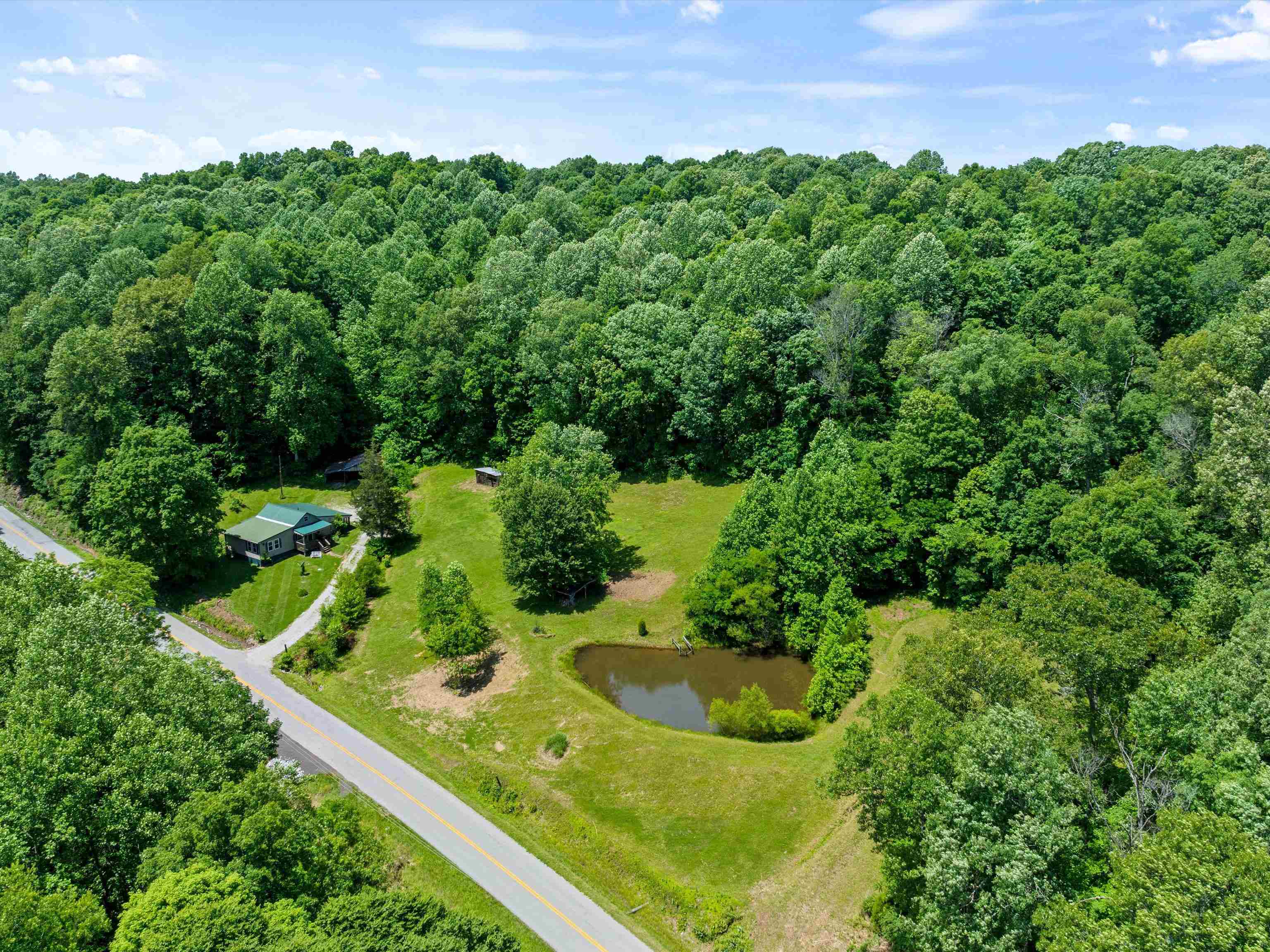 5221 Hwy 1414, Hartford, Kentucky 42347, 2 Bedrooms Bedrooms, ,1 BathroomBathrooms,Single Family Residence,For Sale,Hwy 1414,92286