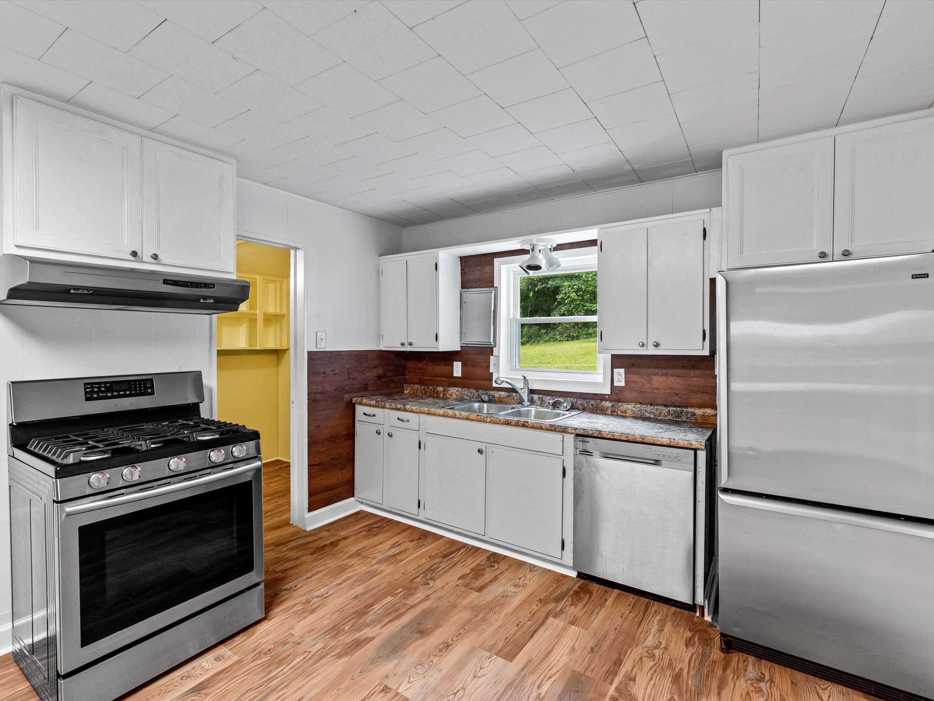 5221 Hwy 1414, Hartford, Kentucky 42347, 2 Bedrooms Bedrooms, ,1 BathroomBathrooms,Single Family Residence,For Sale,Hwy 1414,92286