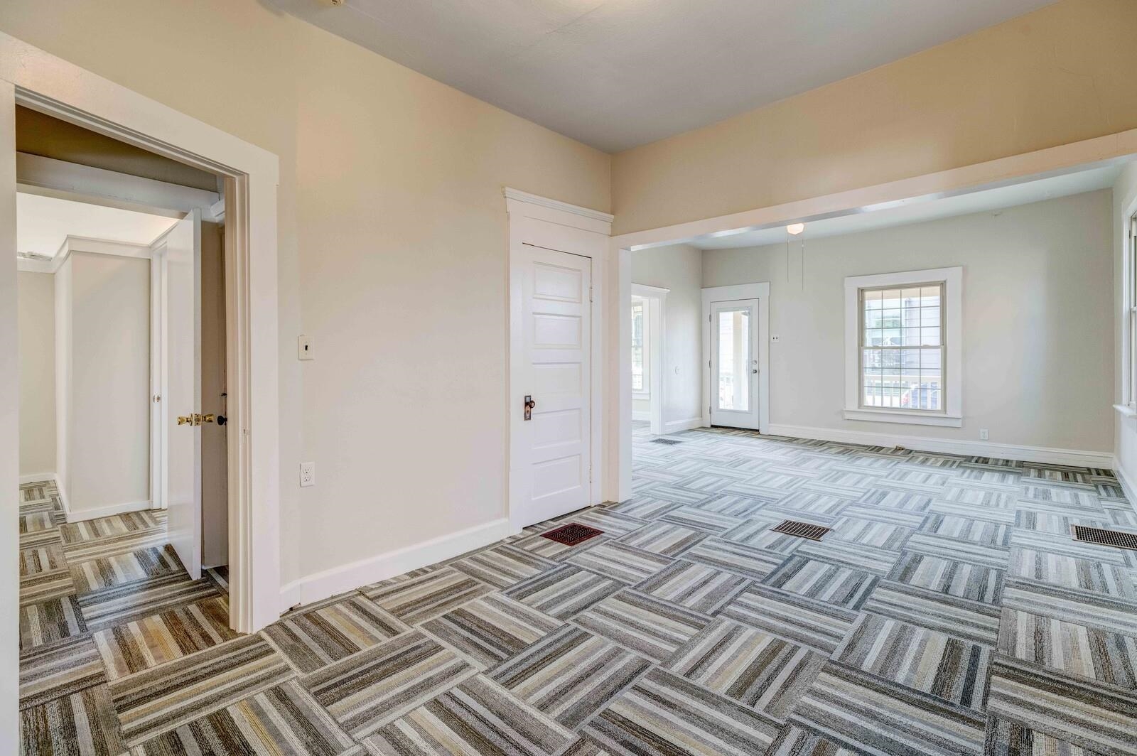 2015 Frederica Street, Owensboro, Kentucky 42301, ,Office,For Sale,Frederica Street,92287