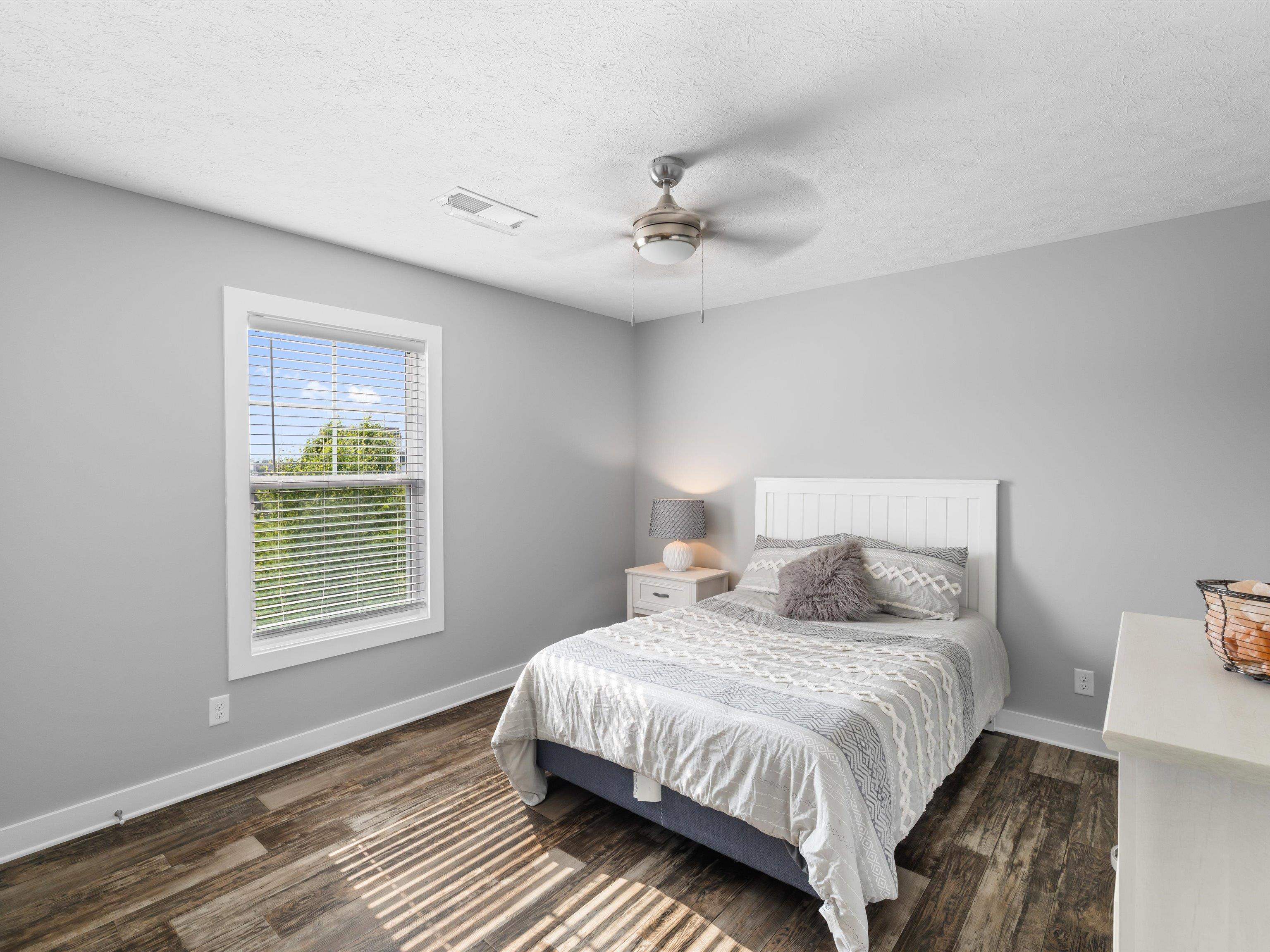 2617 Dellwood Valley, Utica, Kentucky 42376, 4 Bedrooms Bedrooms, ,2 BathroomsBathrooms,Single Family Residence,For Sale,Dellwood Valley,92290