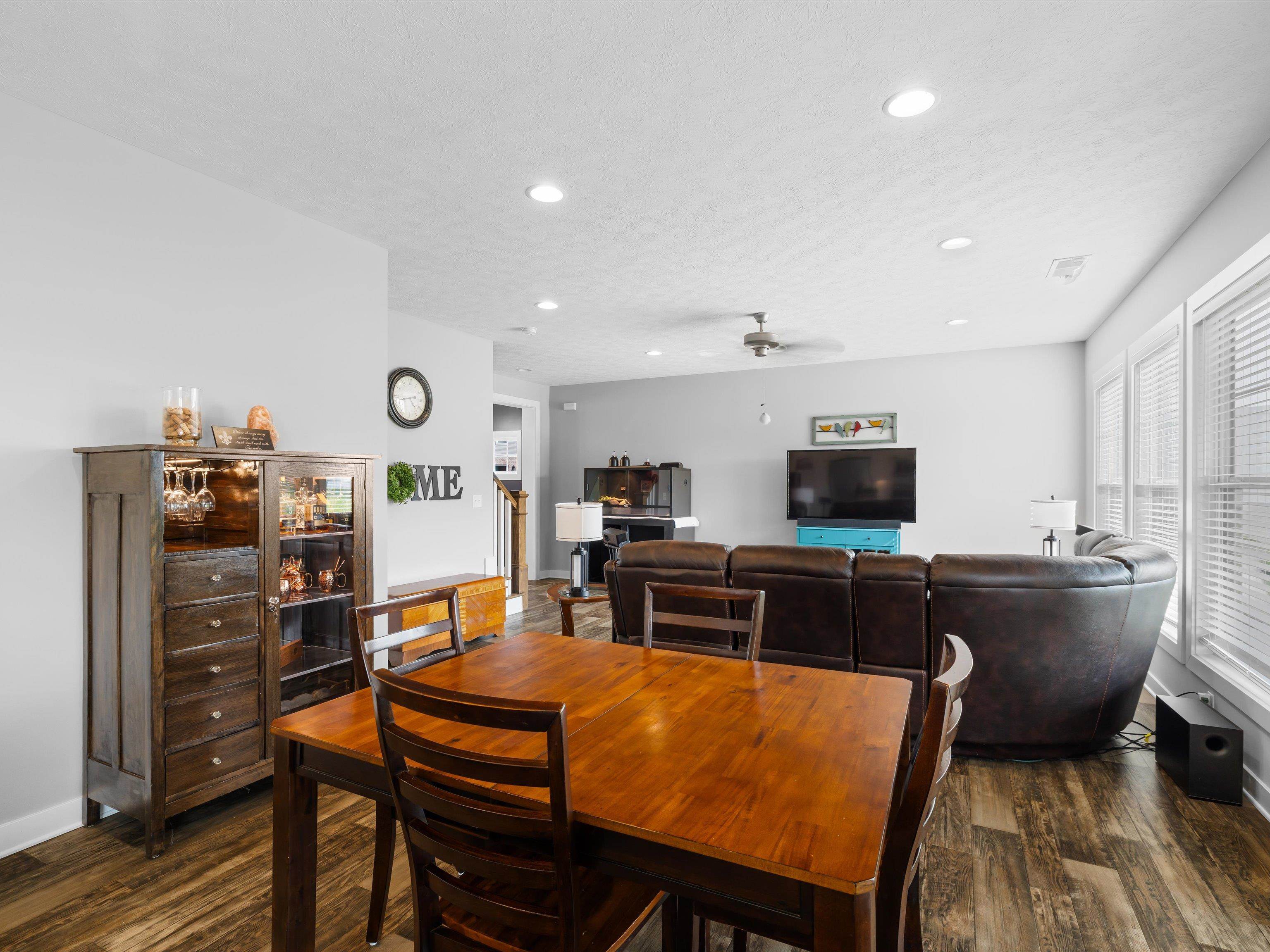 2617 Dellwood Valley, Utica, Kentucky 42376, 4 Bedrooms Bedrooms, ,2 BathroomsBathrooms,Single Family Residence,For Sale,Dellwood Valley,92290
