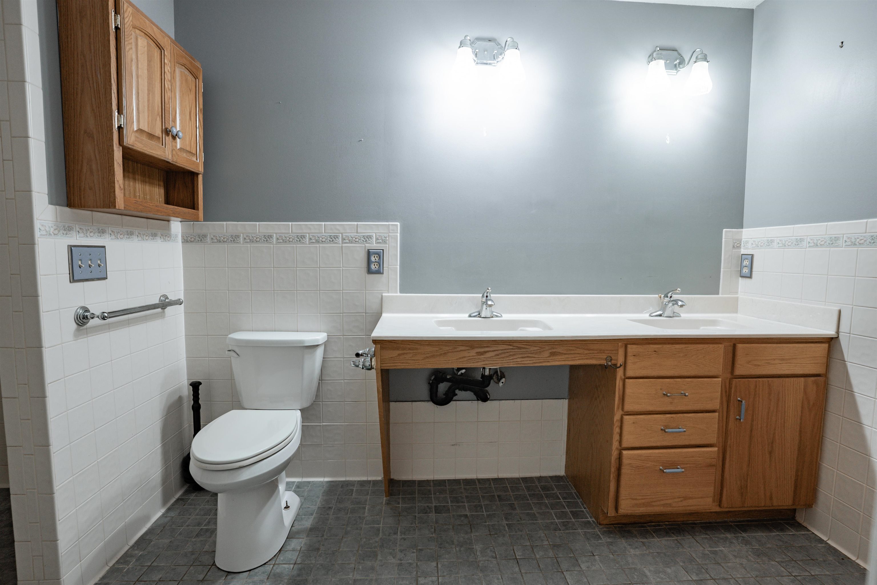 2677 Briarcliff Dr., NEWBURGH, Indiana 46730, 4 Bedrooms Bedrooms, ,2 BathroomsBathrooms,Single Family Residence,For Sale,Briarcliff Dr.,92292