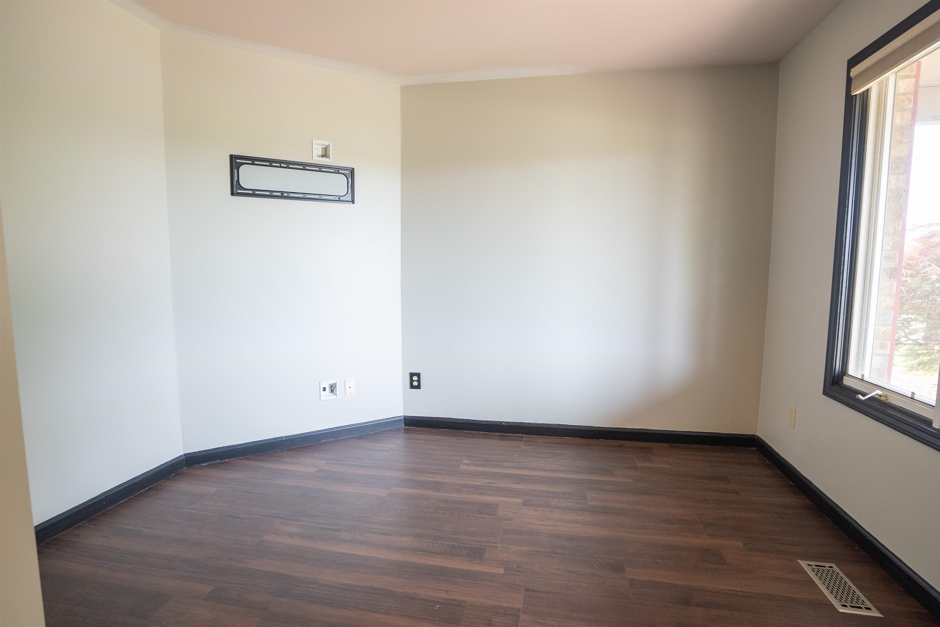 2677 Briarcliff Dr., NEWBURGH, Indiana 46730, 4 Bedrooms Bedrooms, ,2 BathroomsBathrooms,Single Family Residence,For Sale,Briarcliff Dr.,92292