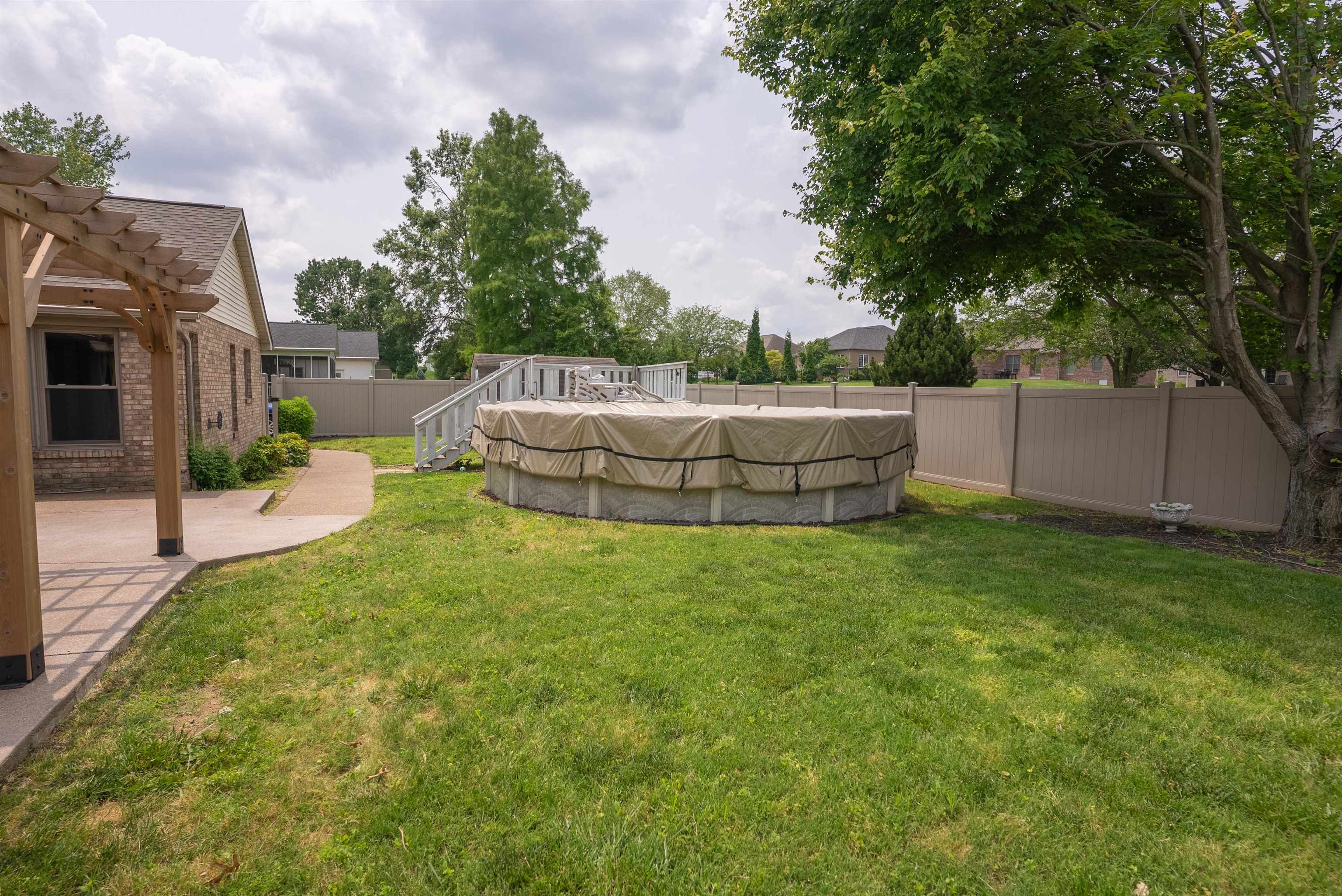 2677 Briarcliff Dr., NEWBURGH, Indiana 46730, 4 Bedrooms Bedrooms, ,2 BathroomsBathrooms,Single Family Residence,For Sale,Briarcliff Dr.,92292