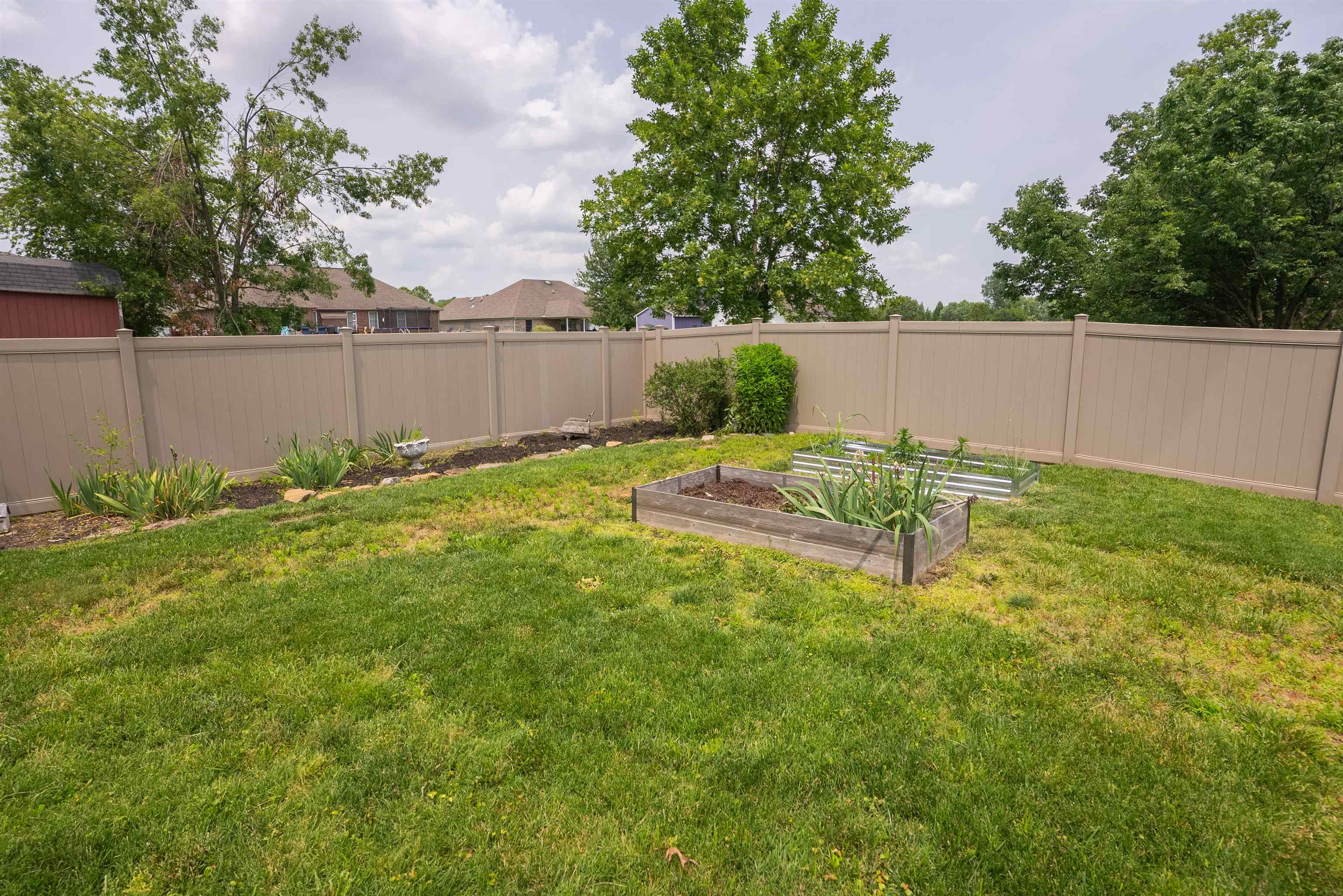 2677 Briarcliff Dr., NEWBURGH, Indiana 46730, 4 Bedrooms Bedrooms, ,2 BathroomsBathrooms,Single Family Residence,For Sale,Briarcliff Dr.,92292