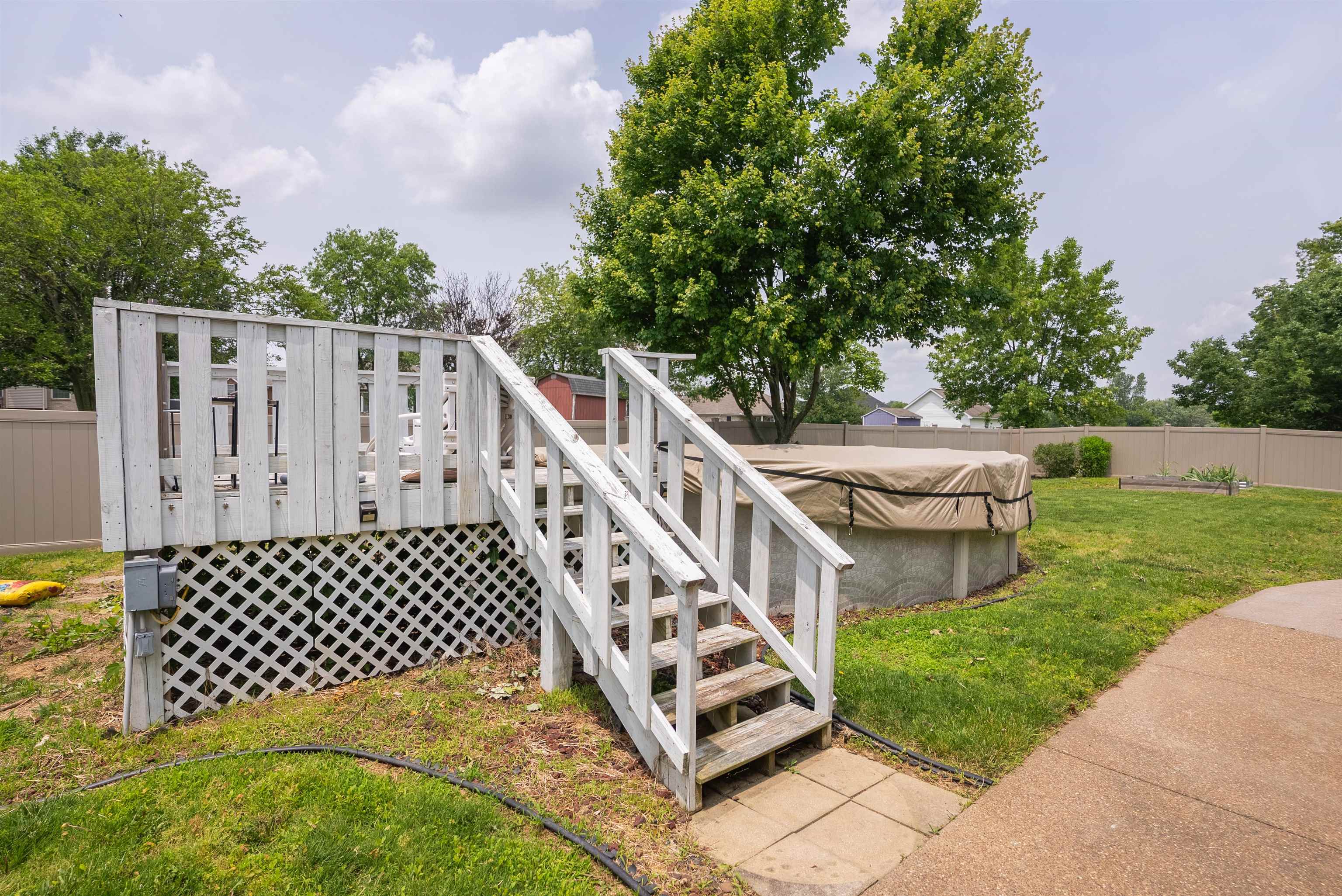 2677 Briarcliff Dr., NEWBURGH, Indiana 46730, 4 Bedrooms Bedrooms, ,2 BathroomsBathrooms,Single Family Residence,For Sale,Briarcliff Dr.,92292
