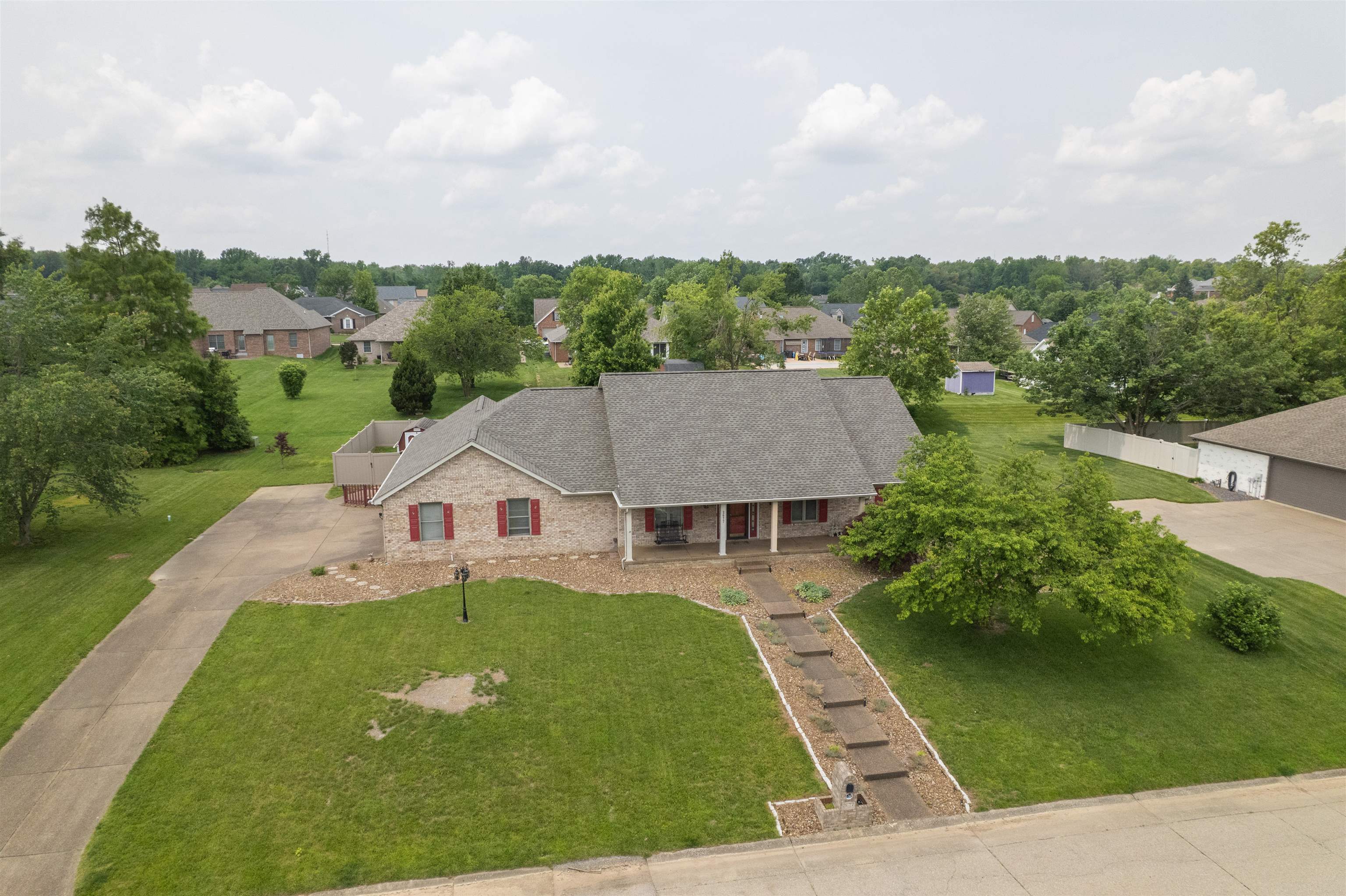 2677 Briarcliff Dr., NEWBURGH, Indiana 46730, 4 Bedrooms Bedrooms, ,2 BathroomsBathrooms,Single Family Residence,For Sale,Briarcliff Dr.,92292