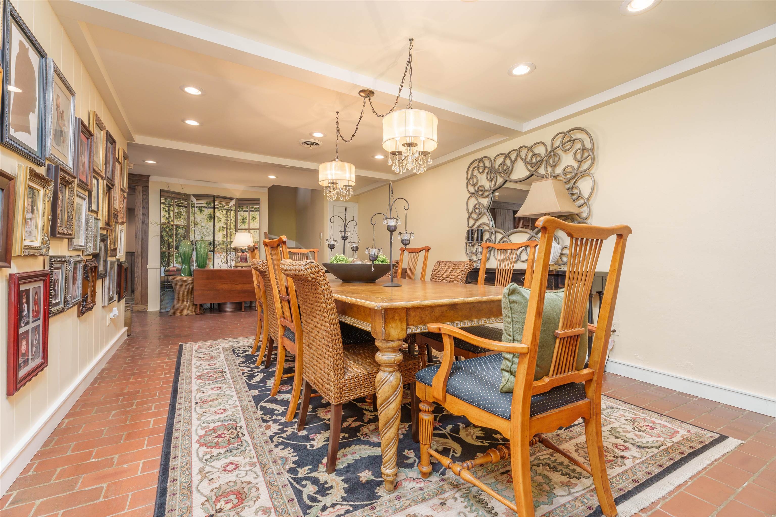 2057 Bittel Road, Owensboro, Kentucky 42301, 5 Bedrooms Bedrooms, ,6 BathroomsBathrooms,Single Family Residence,For Sale,Bittel Road,92294