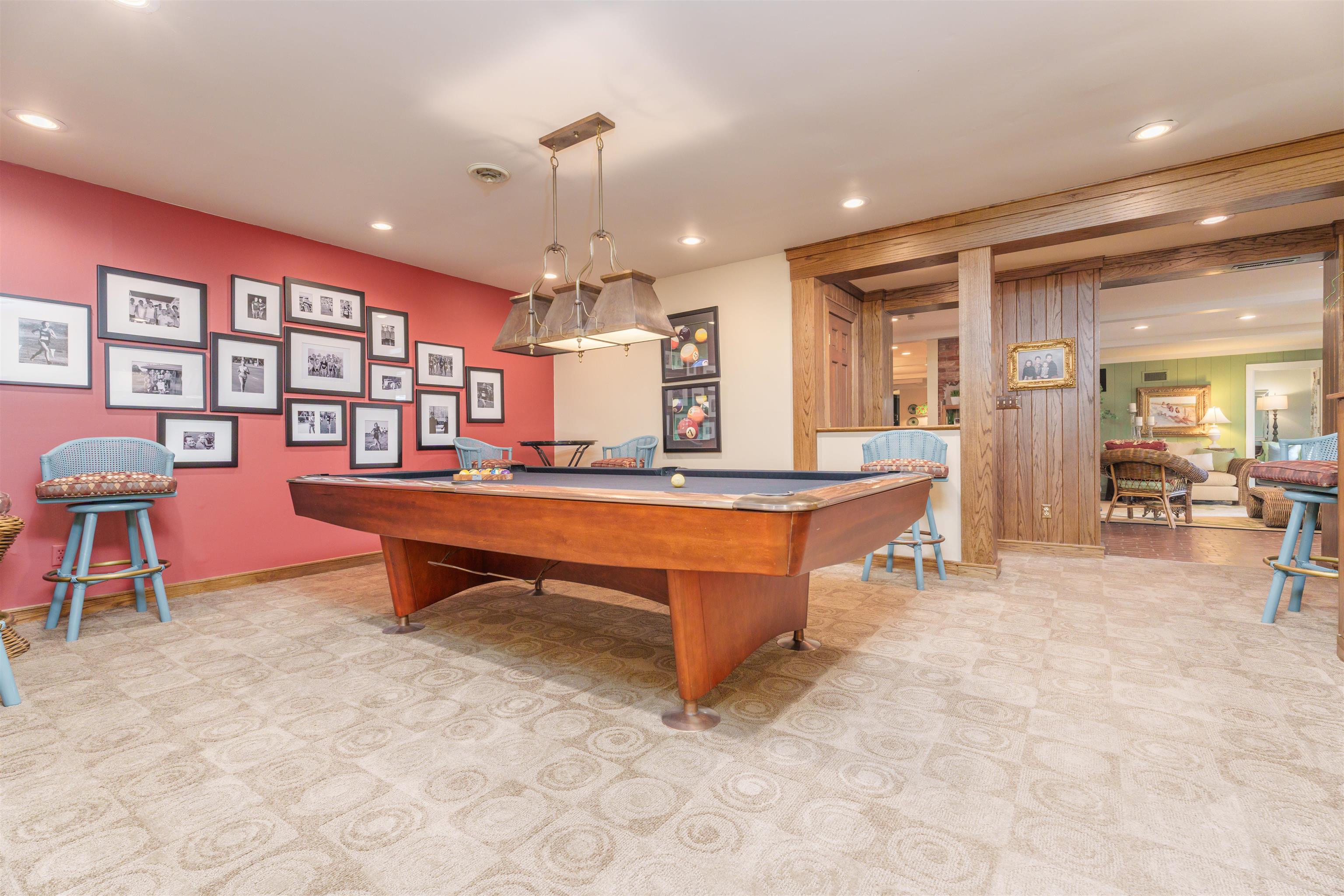 2057 Bittel Road, Owensboro, Kentucky 42301, 5 Bedrooms Bedrooms, ,6 BathroomsBathrooms,Single Family Residence,For Sale,Bittel Road,92294