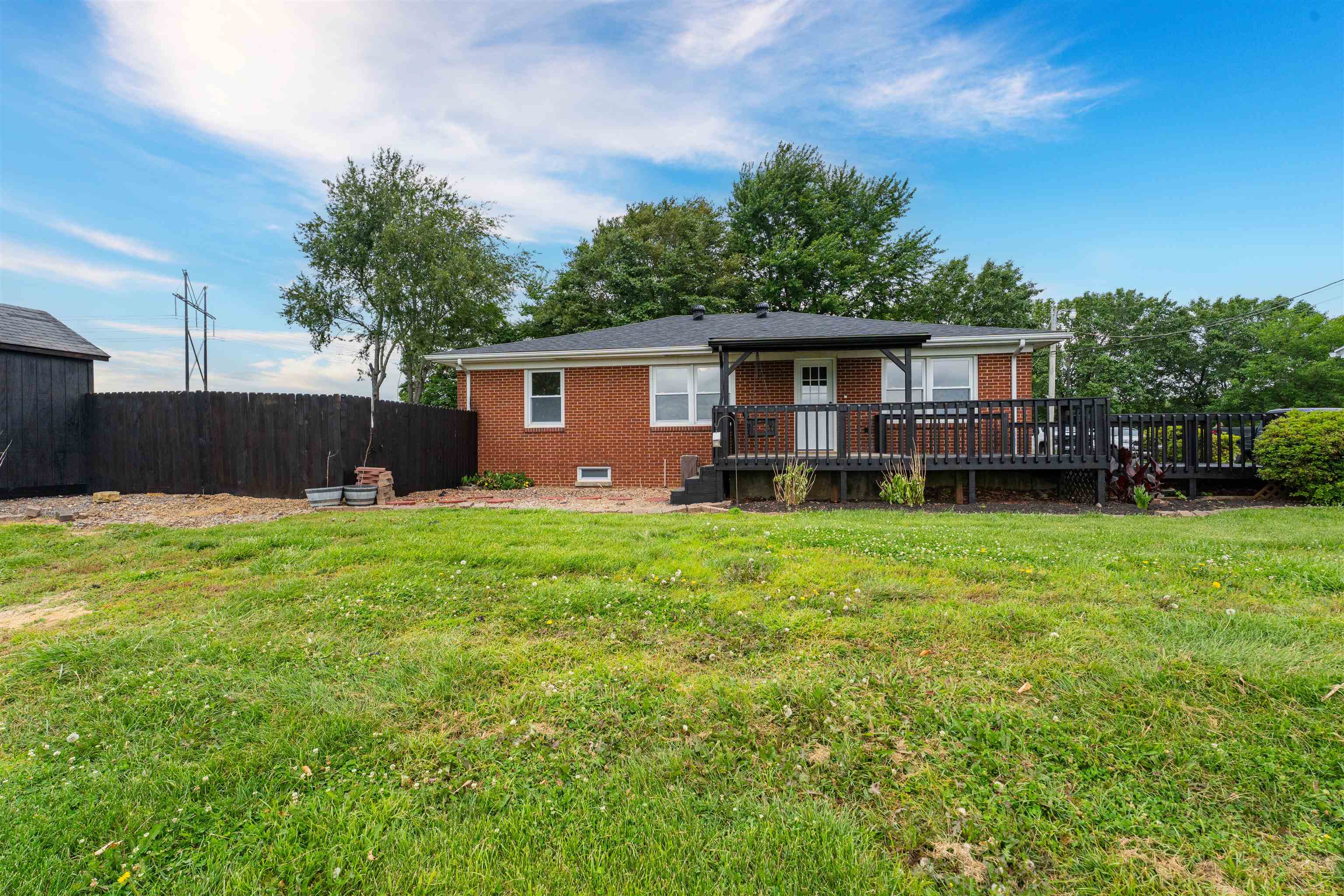 6191 Luther Taylor Rd, Philpot, Kentucky 42366, 3 Bedrooms Bedrooms, ,1 BathroomBathrooms,Single Family Residence,For Sale,Luther Taylor Rd,92298
