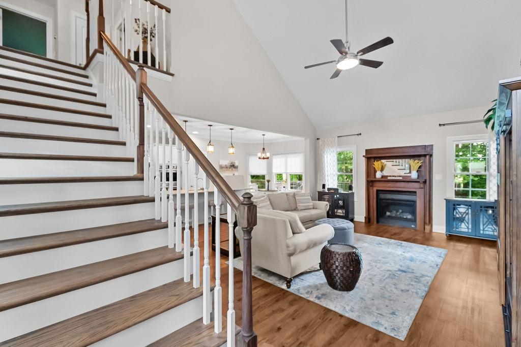 5220 Woodpointe Court, Owensboro, Kentucky 42303, 5 Bedrooms Bedrooms, ,4 BathroomsBathrooms,Single Family Residence,For Sale,Woodpointe Court,92299