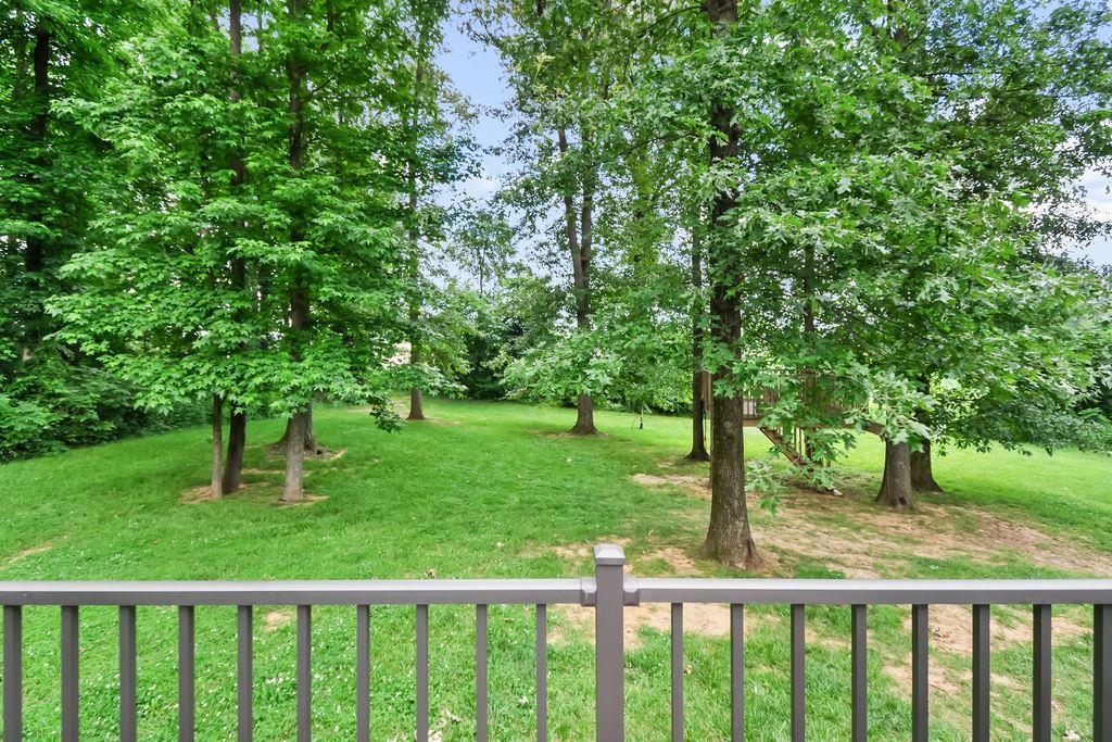 5220 Woodpointe Court, Owensboro, Kentucky 42303, 5 Bedrooms Bedrooms, ,4 BathroomsBathrooms,Single Family Residence,For Sale,Woodpointe Court,92299