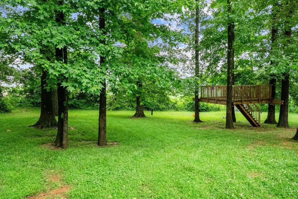 5220 Woodpointe Court, Owensboro, Kentucky 42303, 5 Bedrooms Bedrooms, ,4 BathroomsBathrooms,Single Family Residence,For Sale,Woodpointe Court,92299