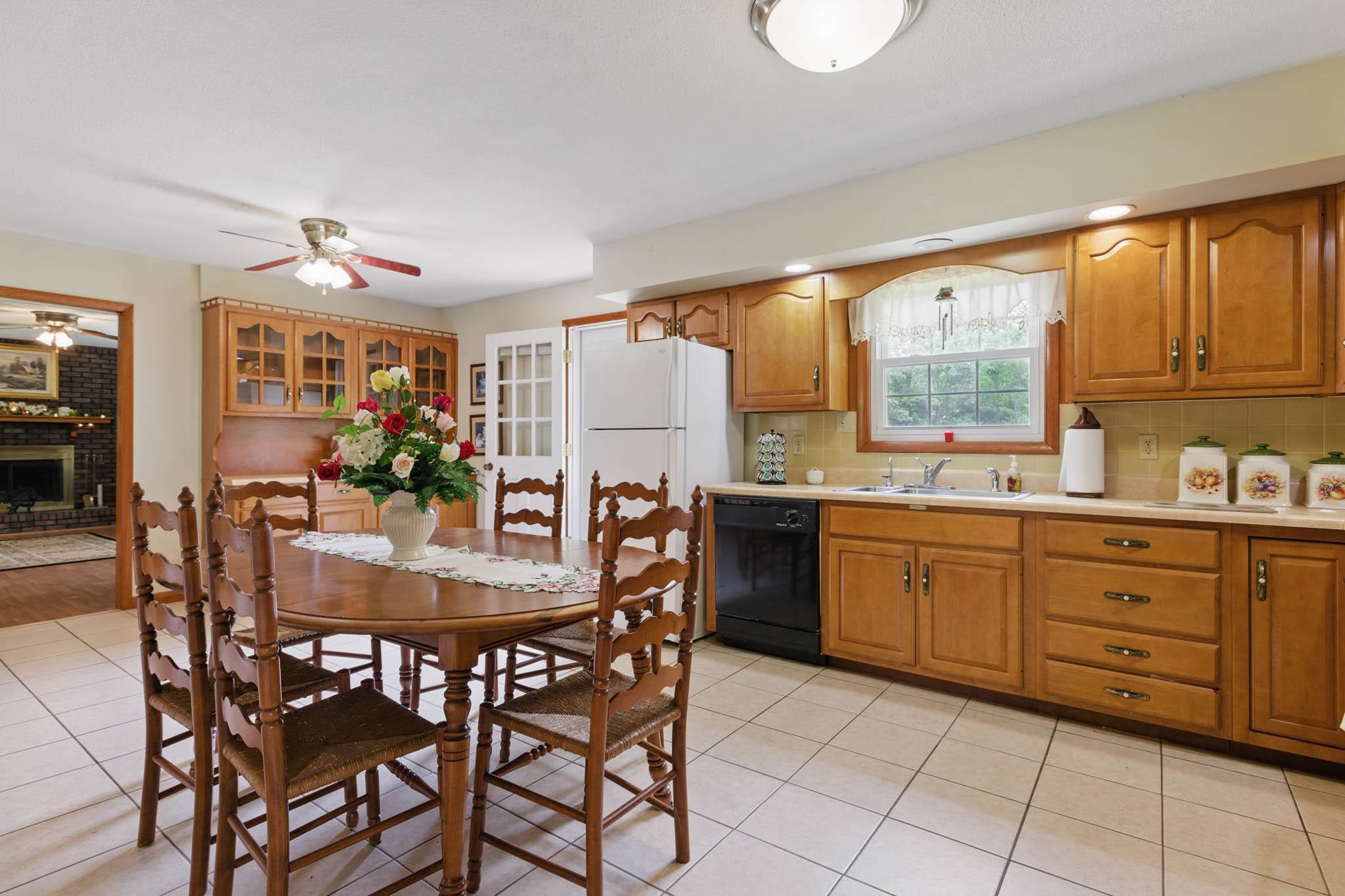 4035 Highway 657, Lewisport, Kentucky 42351, 3 Bedrooms Bedrooms, ,2 BathroomsBathrooms,Single Family Residence,For Sale,Highway 657,92301