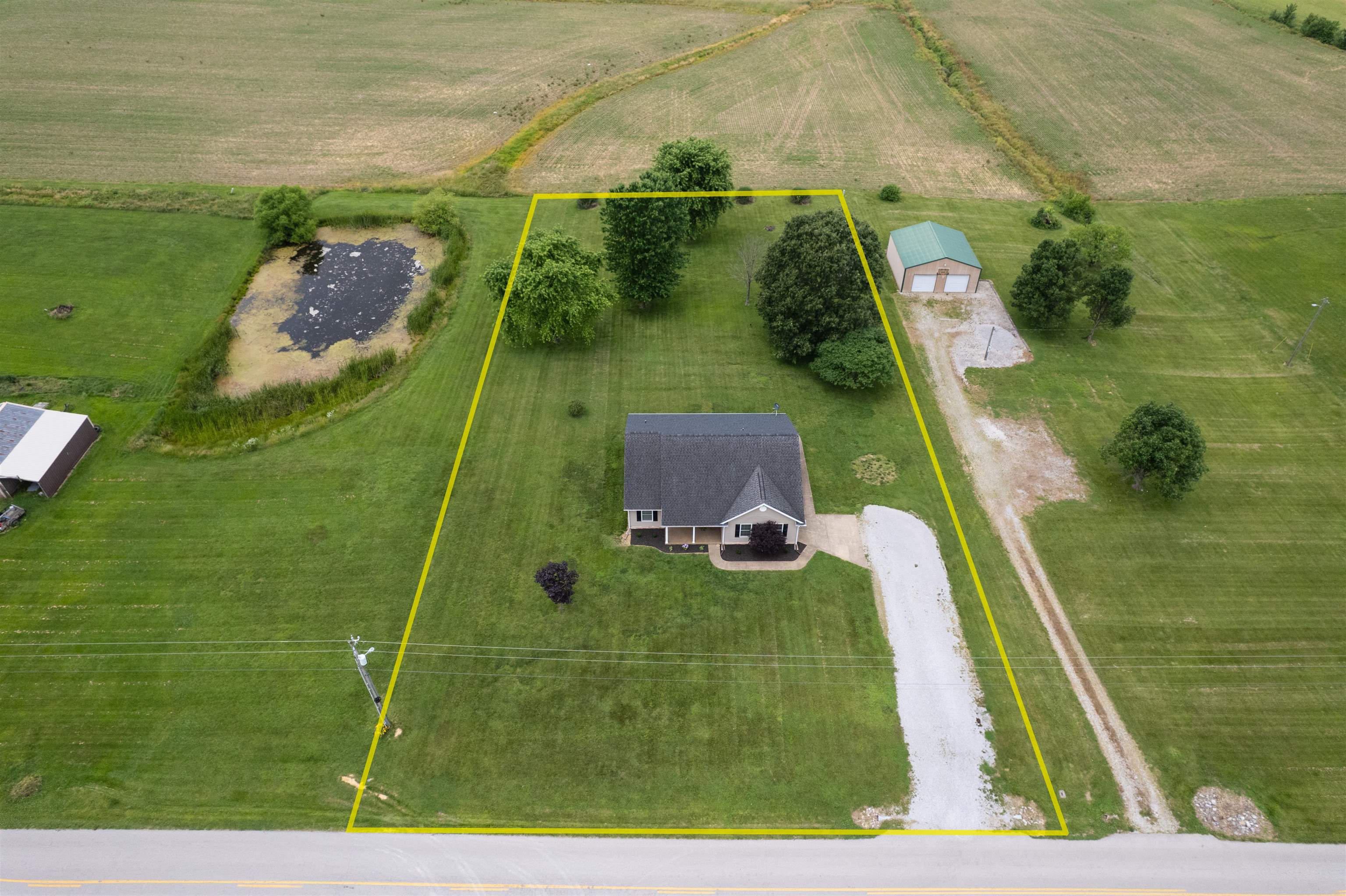 9643 McCamish Rd, Whitesville, Kentucky 42378, 3 Bedrooms Bedrooms, ,2 BathroomsBathrooms,Single Family Residence,For Sale,McCamish Rd,92303