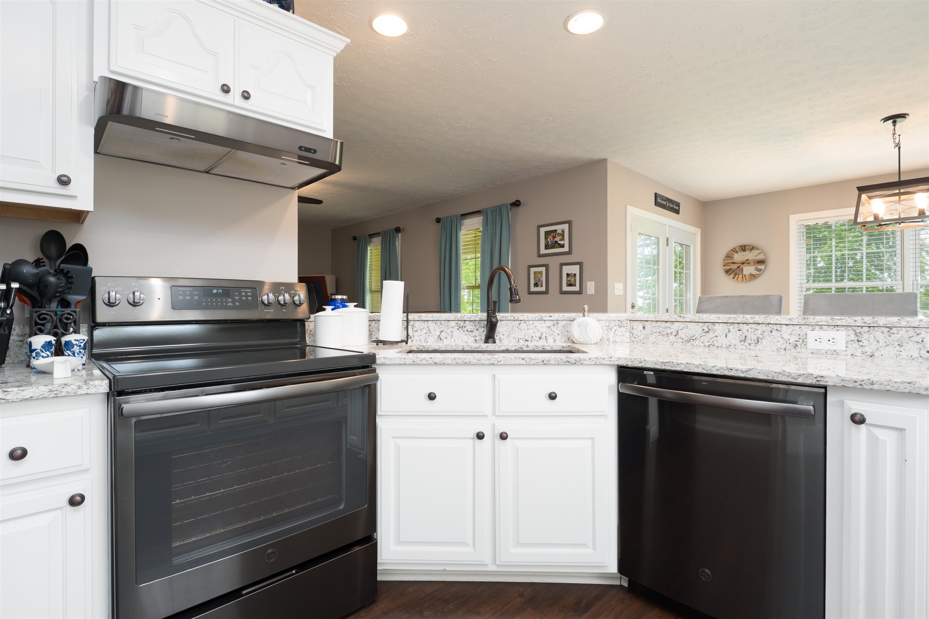 9643 McCamish Rd, Whitesville, Kentucky 42378, 3 Bedrooms Bedrooms, ,2 BathroomsBathrooms,Single Family Residence,For Sale,McCamish Rd,92303