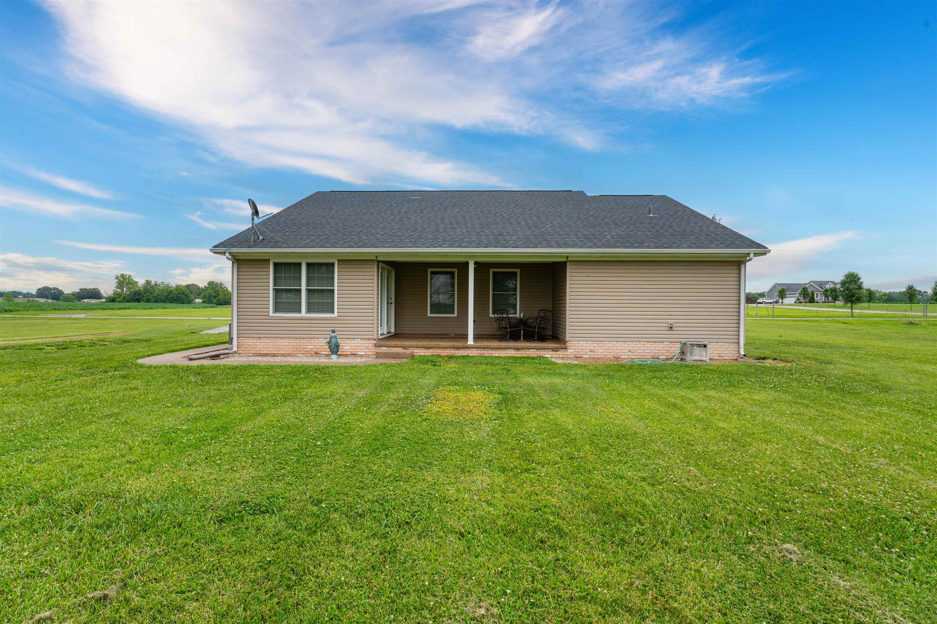 9643 McCamish Rd, Whitesville, Kentucky 42378, 3 Bedrooms Bedrooms, ,2 BathroomsBathrooms,Single Family Residence,For Sale,McCamish Rd,92303