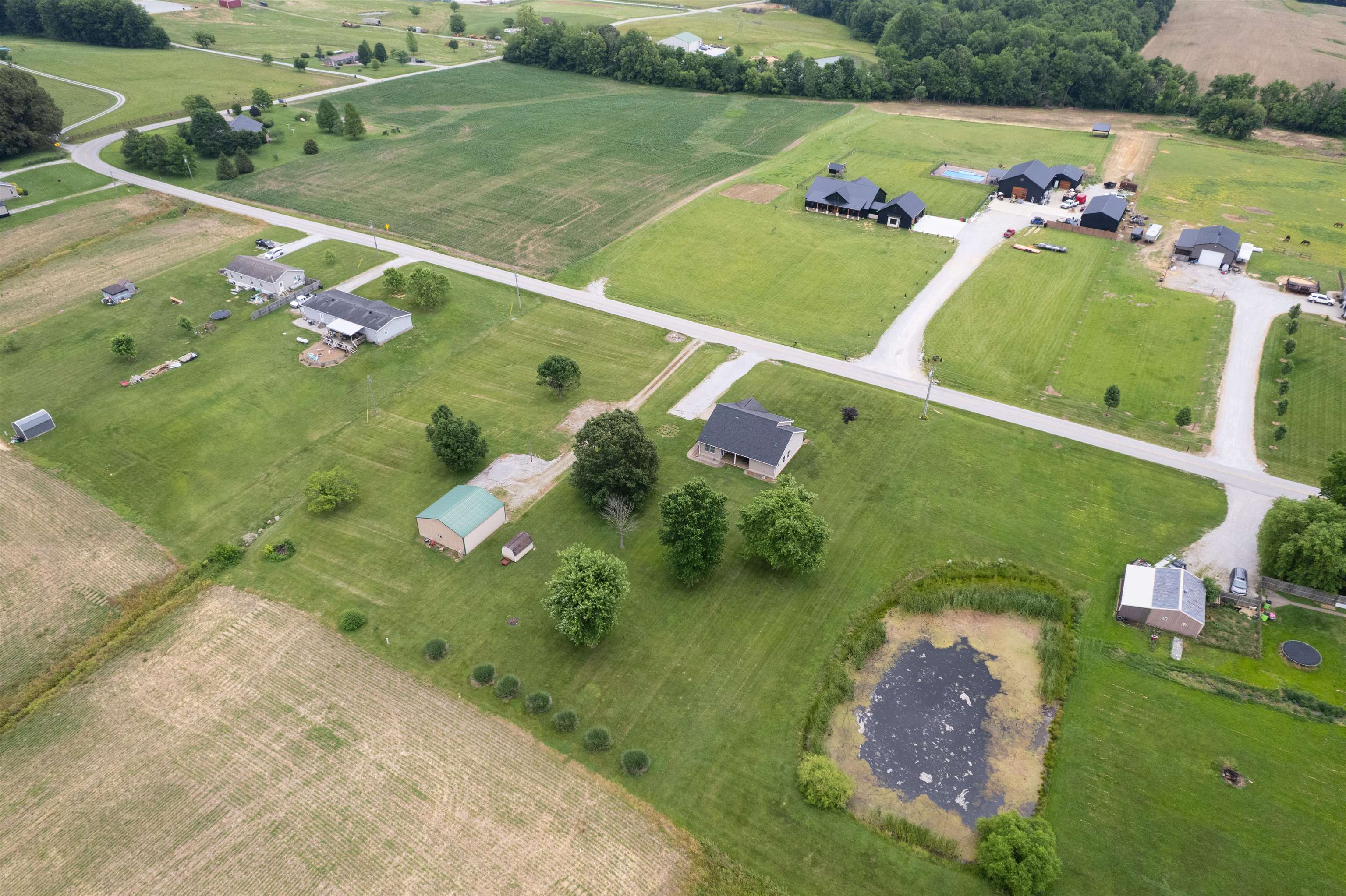 9643 McCamish Rd, Whitesville, Kentucky 42378, 3 Bedrooms Bedrooms, ,2 BathroomsBathrooms,Single Family Residence,For Sale,McCamish Rd,92303