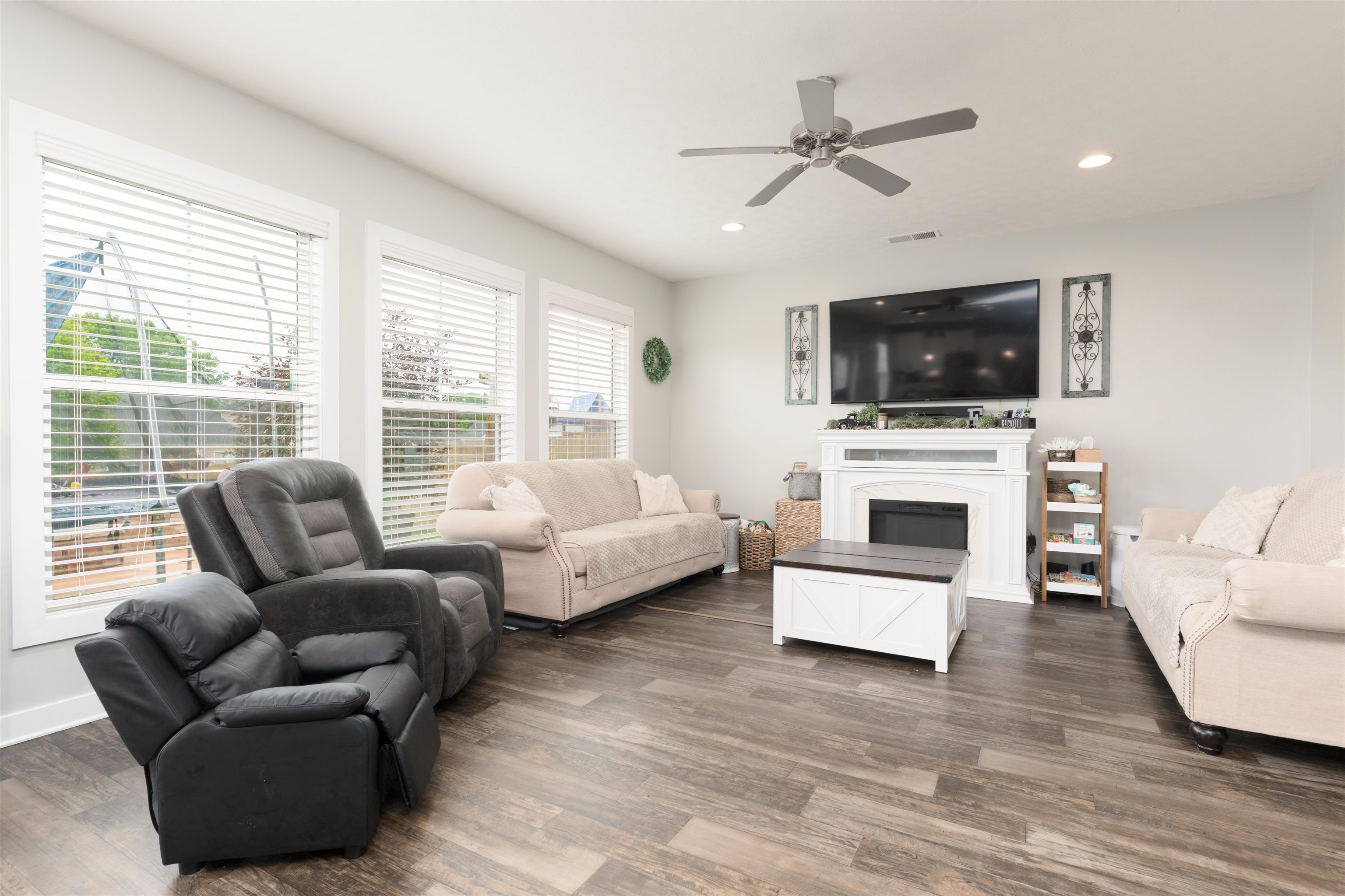 2630 Dellwood Valley, Utica, Kentucky 42376, 4 Bedrooms Bedrooms, ,2 BathroomsBathrooms,Single Family Residence,For Sale,Dellwood Valley,92308