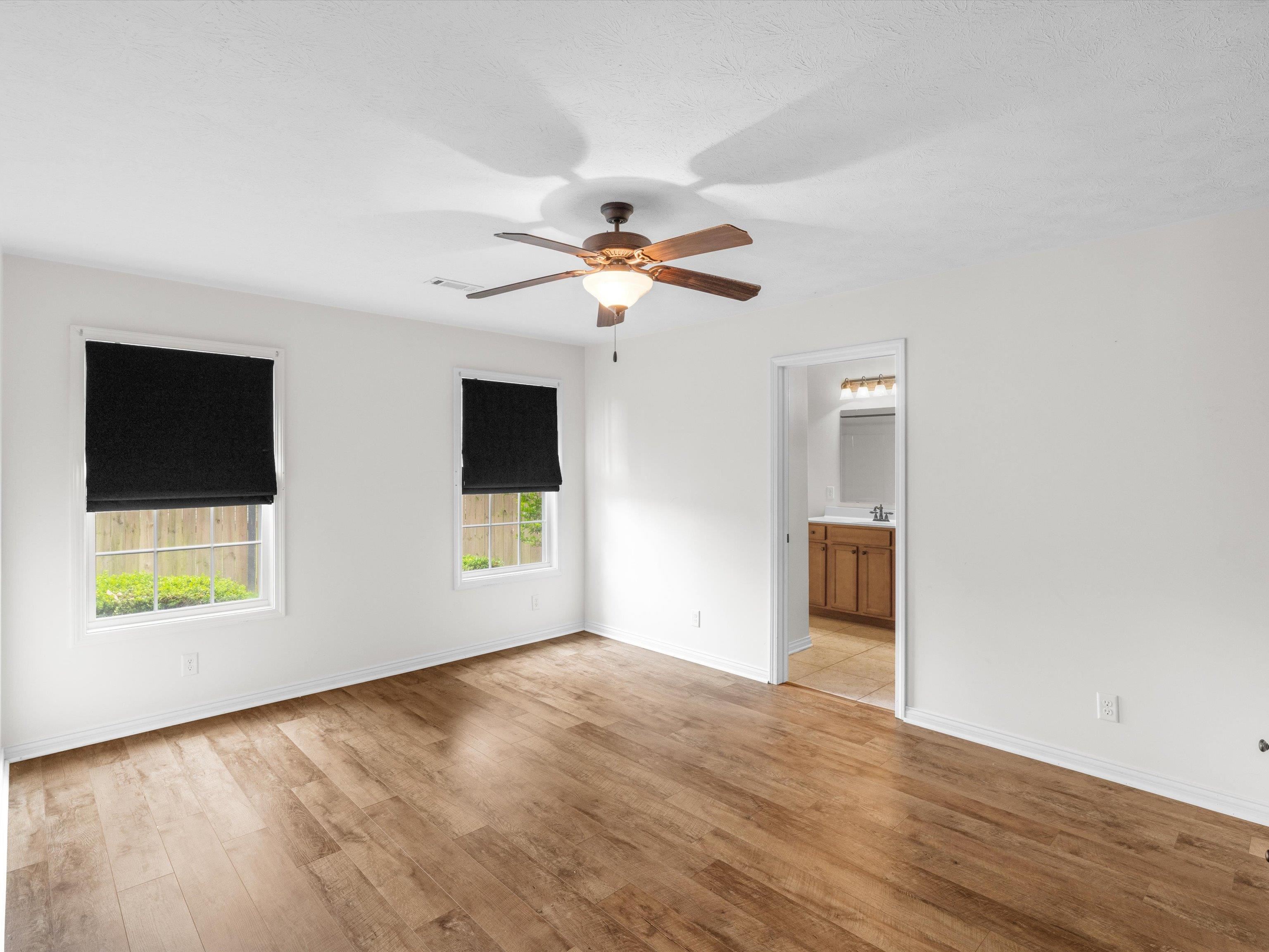 2942 Trails Way, Owensboro, Kentucky 42303, 3 Bedrooms Bedrooms, ,2 BathroomsBathrooms,Single Family Residence,For Sale,Trails Way,92311
