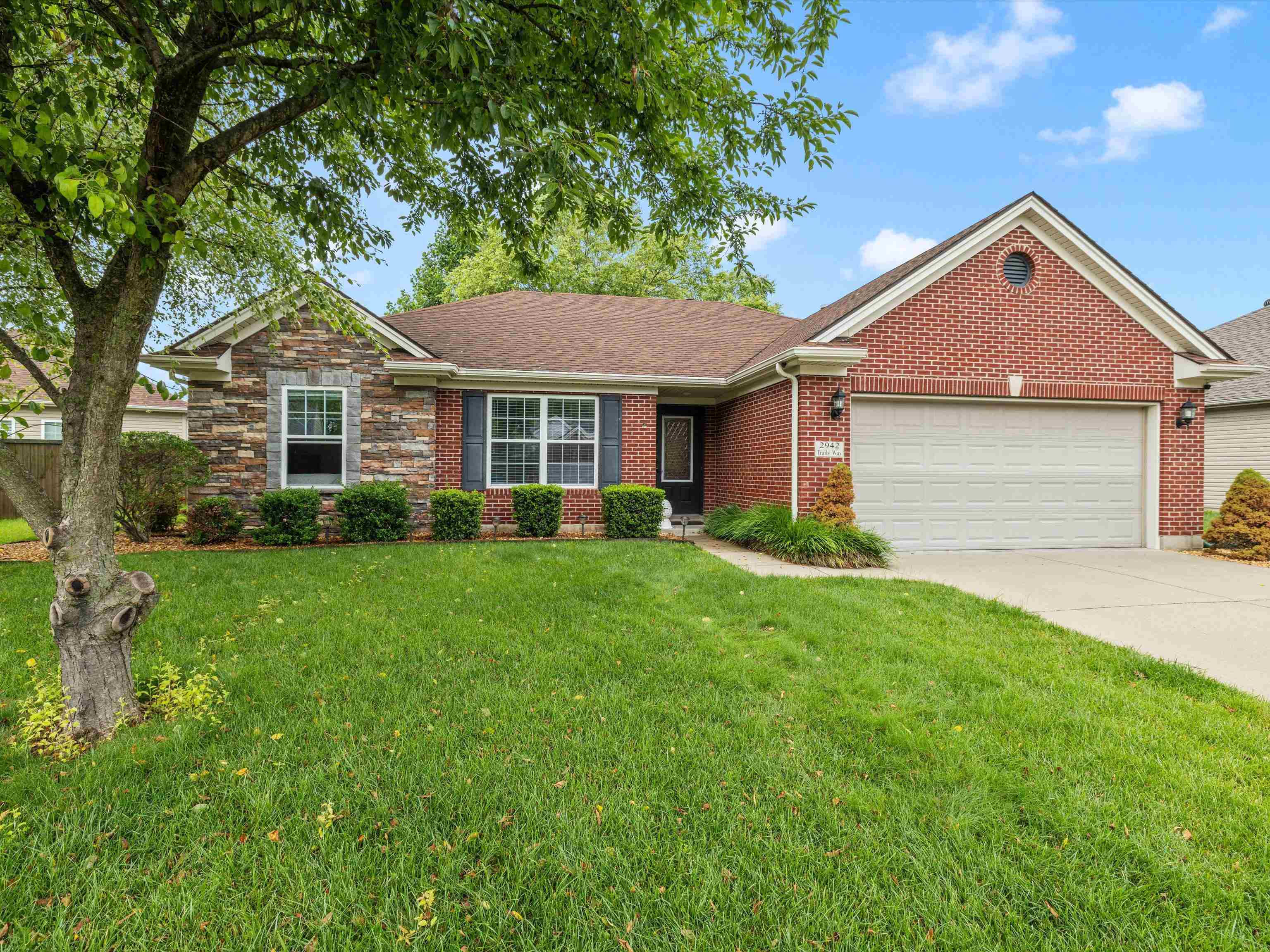 2942 Trails Way, Owensboro, Kentucky 42303, 3 Bedrooms Bedrooms, ,2 BathroomsBathrooms,Single Family Residence,For Sale,Trails Way,92311