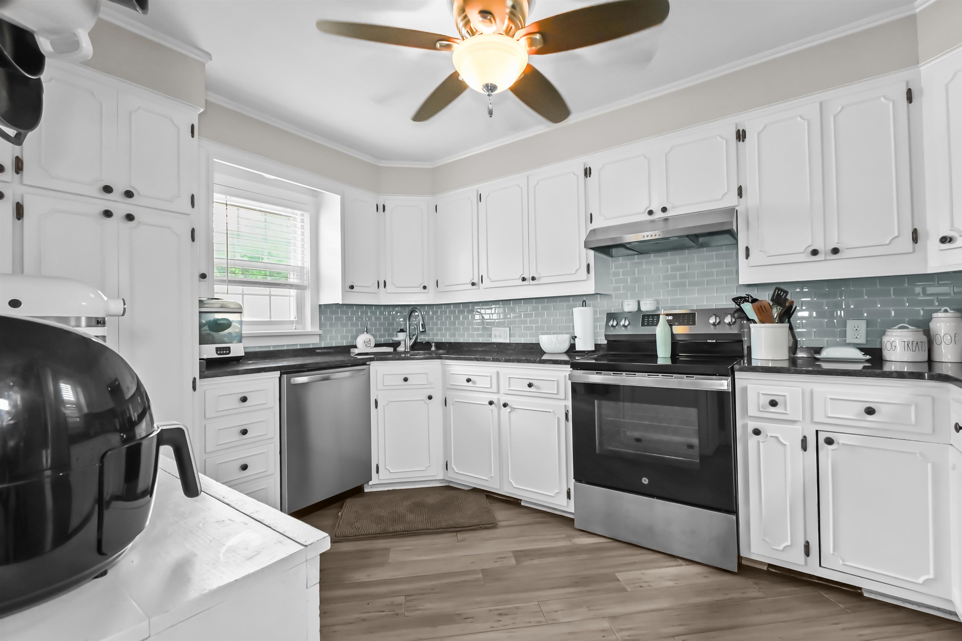 2126 Griffith Place West, Owensboro, Kentucky 42301, 3 Bedrooms Bedrooms, ,2 BathroomsBathrooms,Single Family Residence,For Sale,Griffith Place West,92312