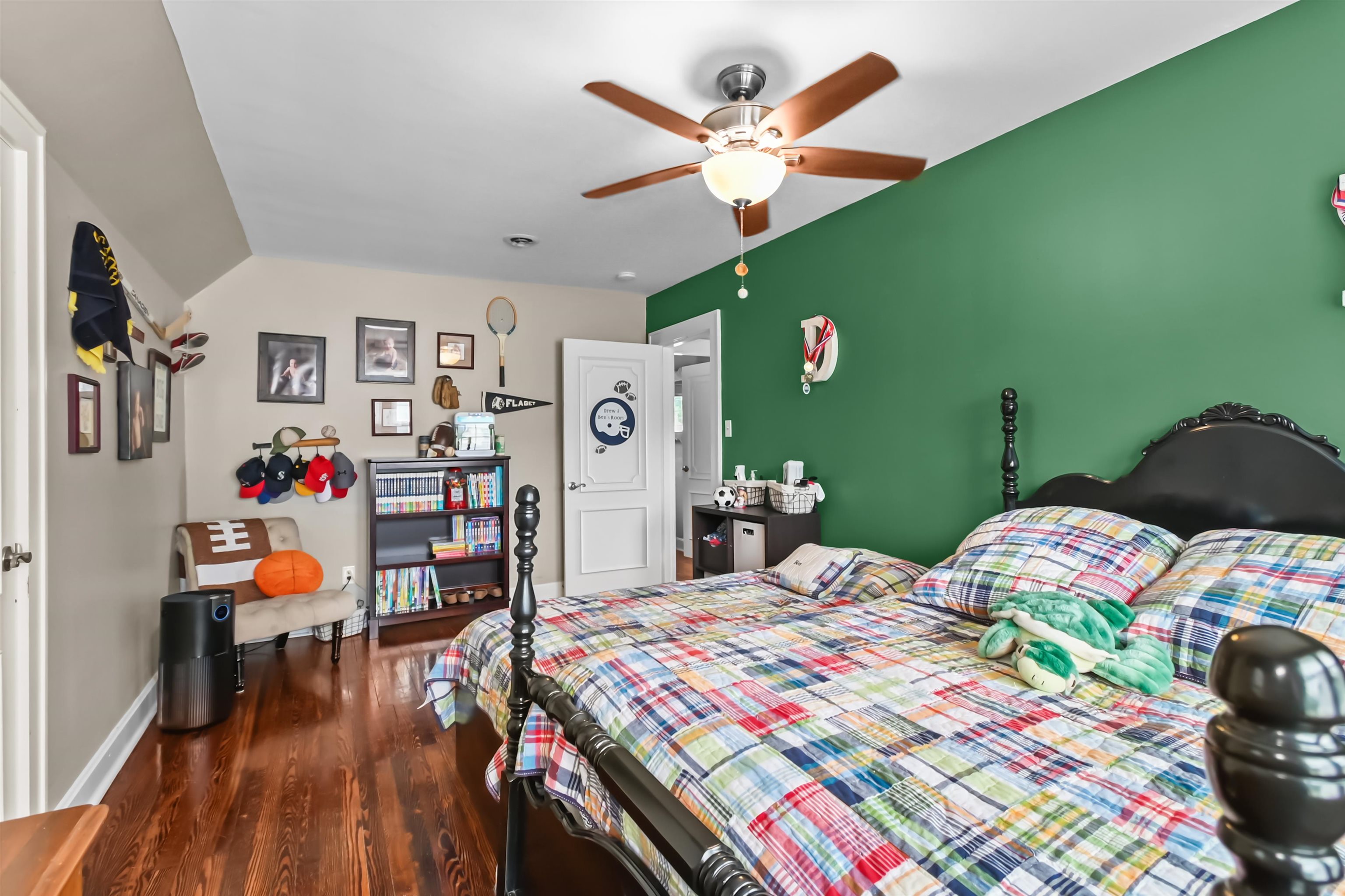 2126 Griffith Place West, Owensboro, Kentucky 42301, 3 Bedrooms Bedrooms, ,2 BathroomsBathrooms,Single Family Residence,For Sale,Griffith Place West,92312