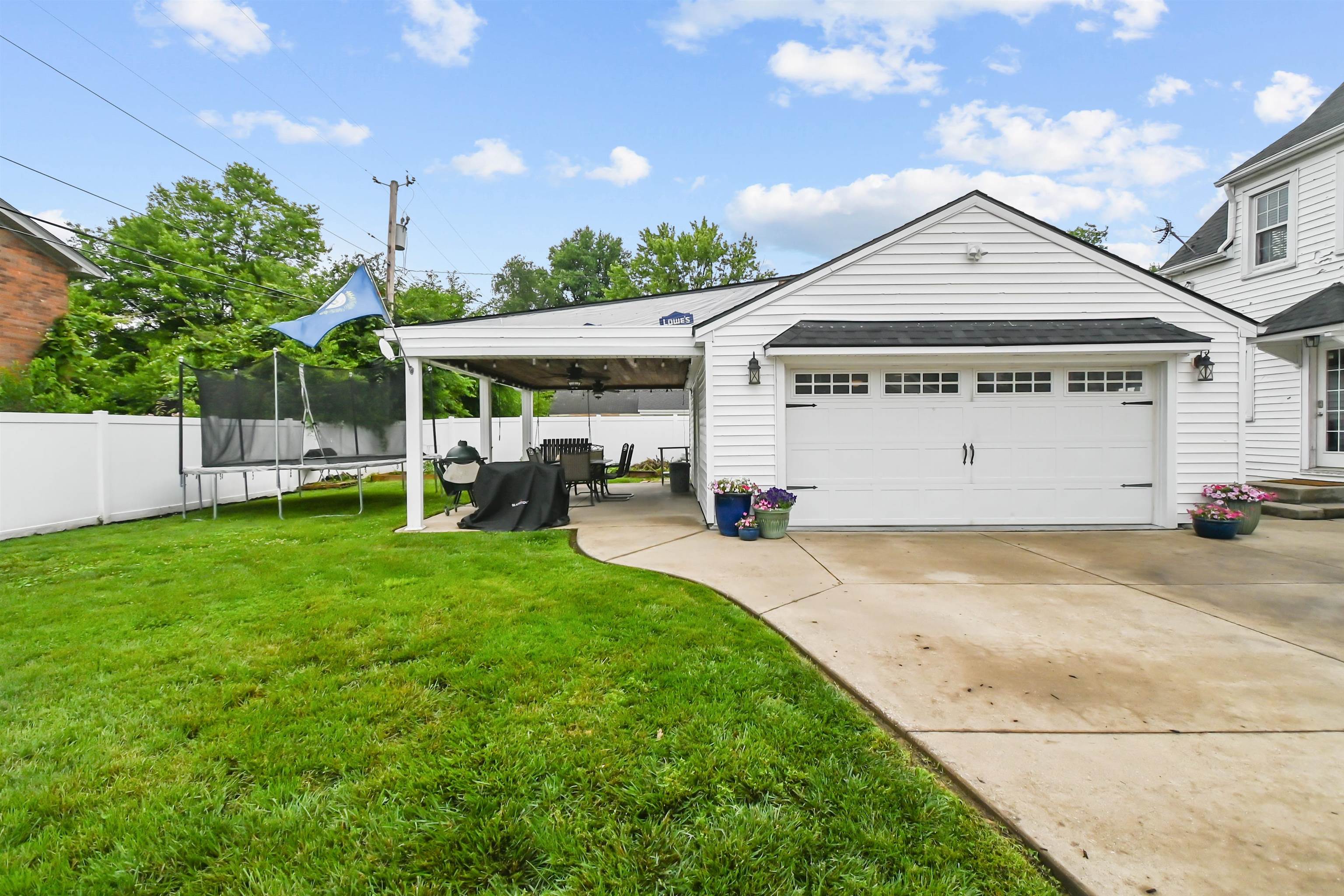 2126 Griffith Place West, Owensboro, Kentucky 42301, 3 Bedrooms Bedrooms, ,2 BathroomsBathrooms,Single Family Residence,For Sale,Griffith Place West,92312