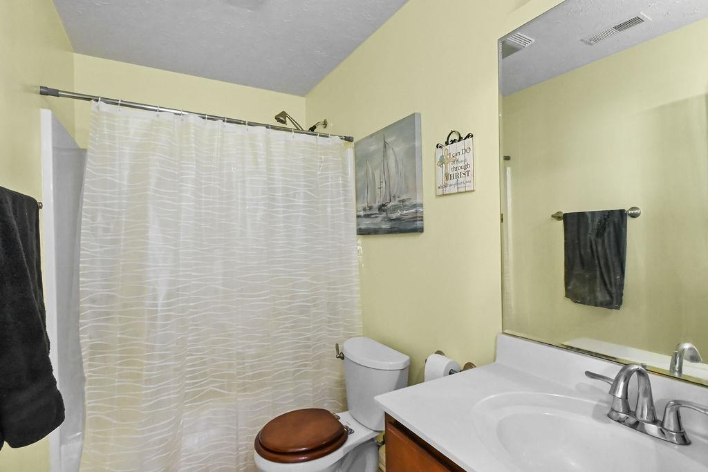 2584 Palomino Place, Owensboro, Kentucky 42301, 4 Bedrooms Bedrooms, ,3 BathroomsBathrooms,Single Family Residence,For Sale,Palomino Place,92314