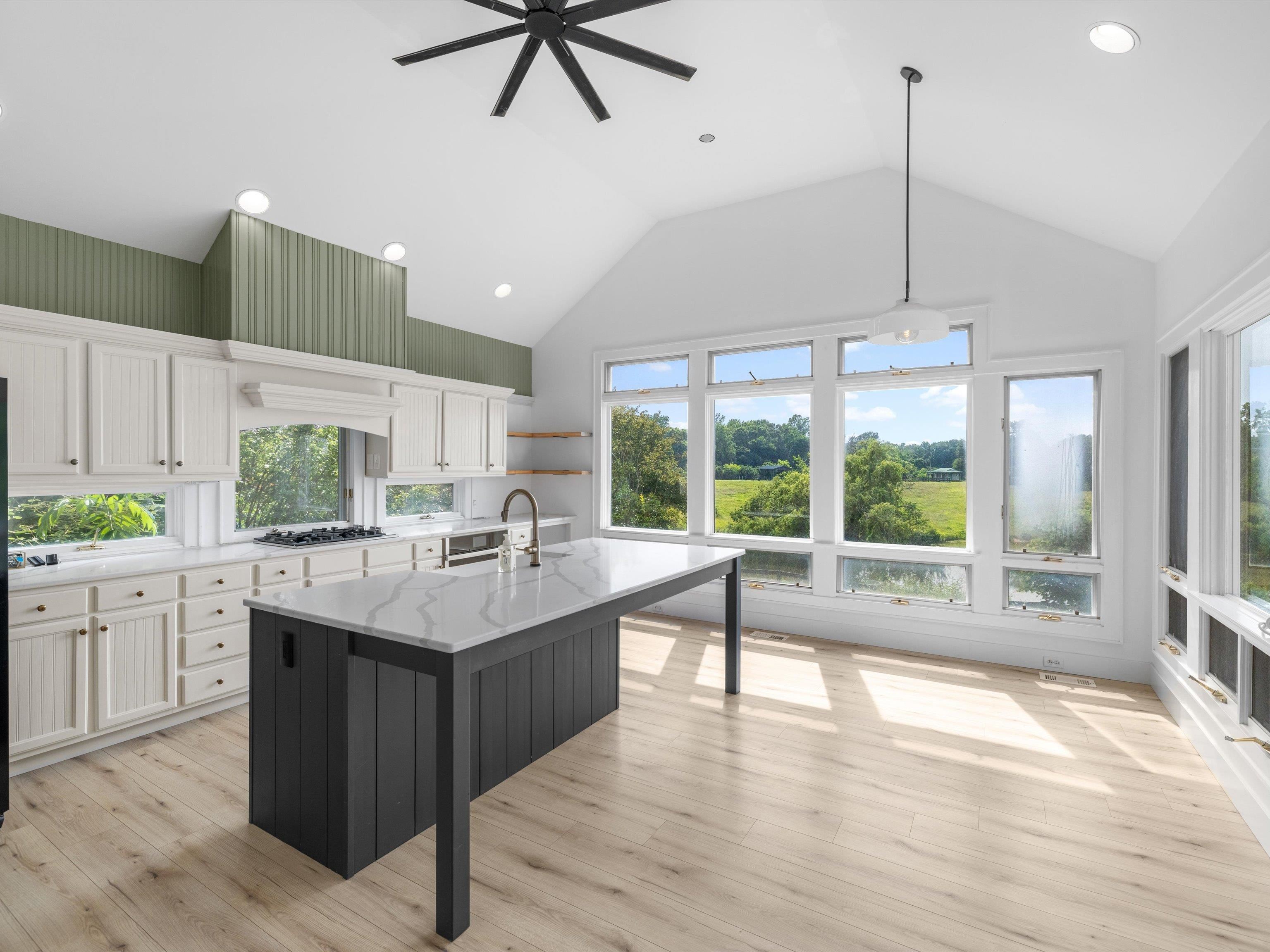 10351 Toler Bridge Road, Lewisport, Kentucky 42351, 6 Bedrooms Bedrooms, ,4 BathroomsBathrooms,Single Family Residence,For Sale,Toler Bridge Road,92321