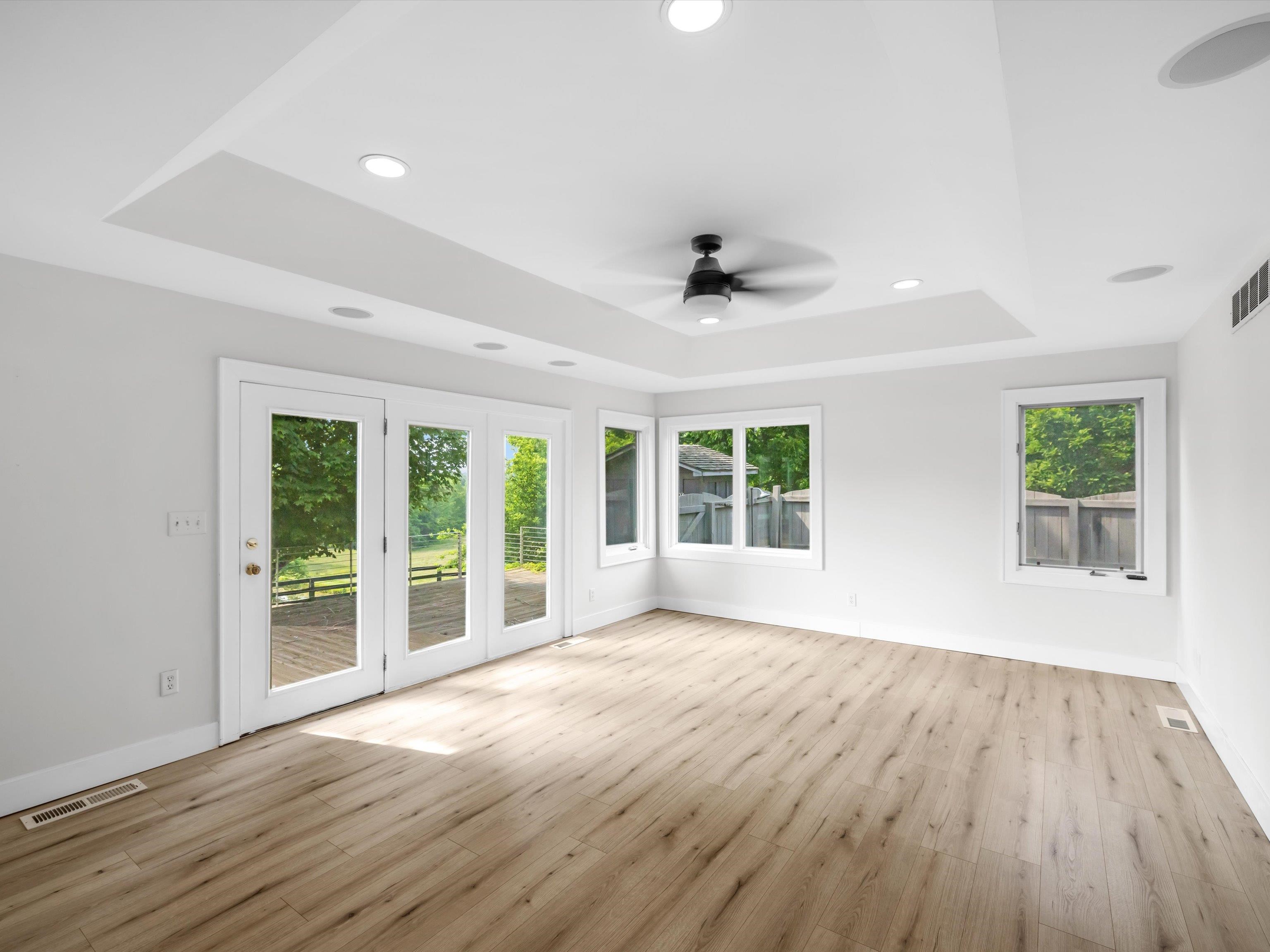 10351 Toler Bridge Road, Lewisport, Kentucky 42351, 6 Bedrooms Bedrooms, ,4 BathroomsBathrooms,Single Family Residence,For Sale,Toler Bridge Road,92321