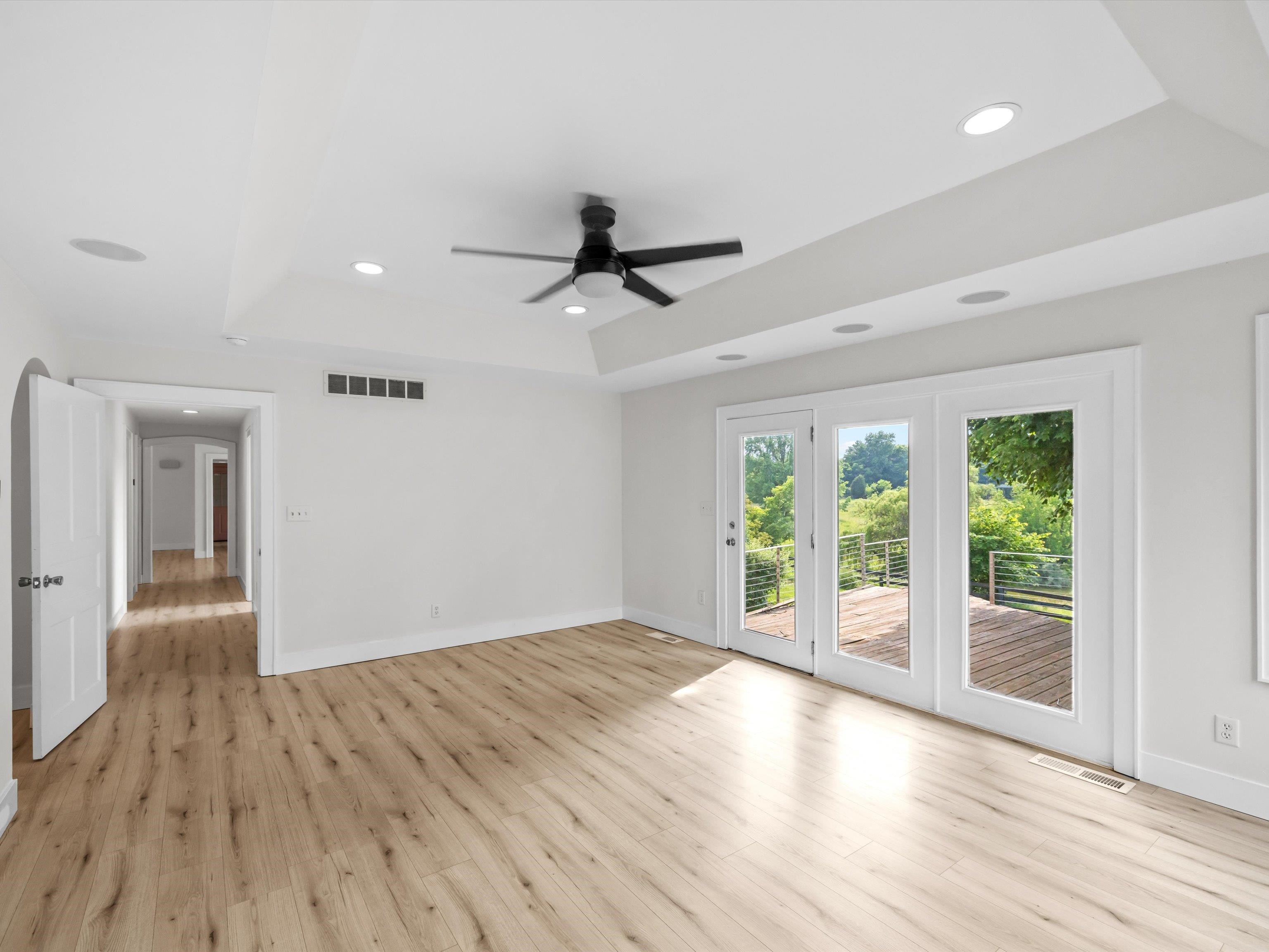 10351 Toler Bridge Road, Lewisport, Kentucky 42351, 6 Bedrooms Bedrooms, ,4 BathroomsBathrooms,Single Family Residence,For Sale,Toler Bridge Road,92321
