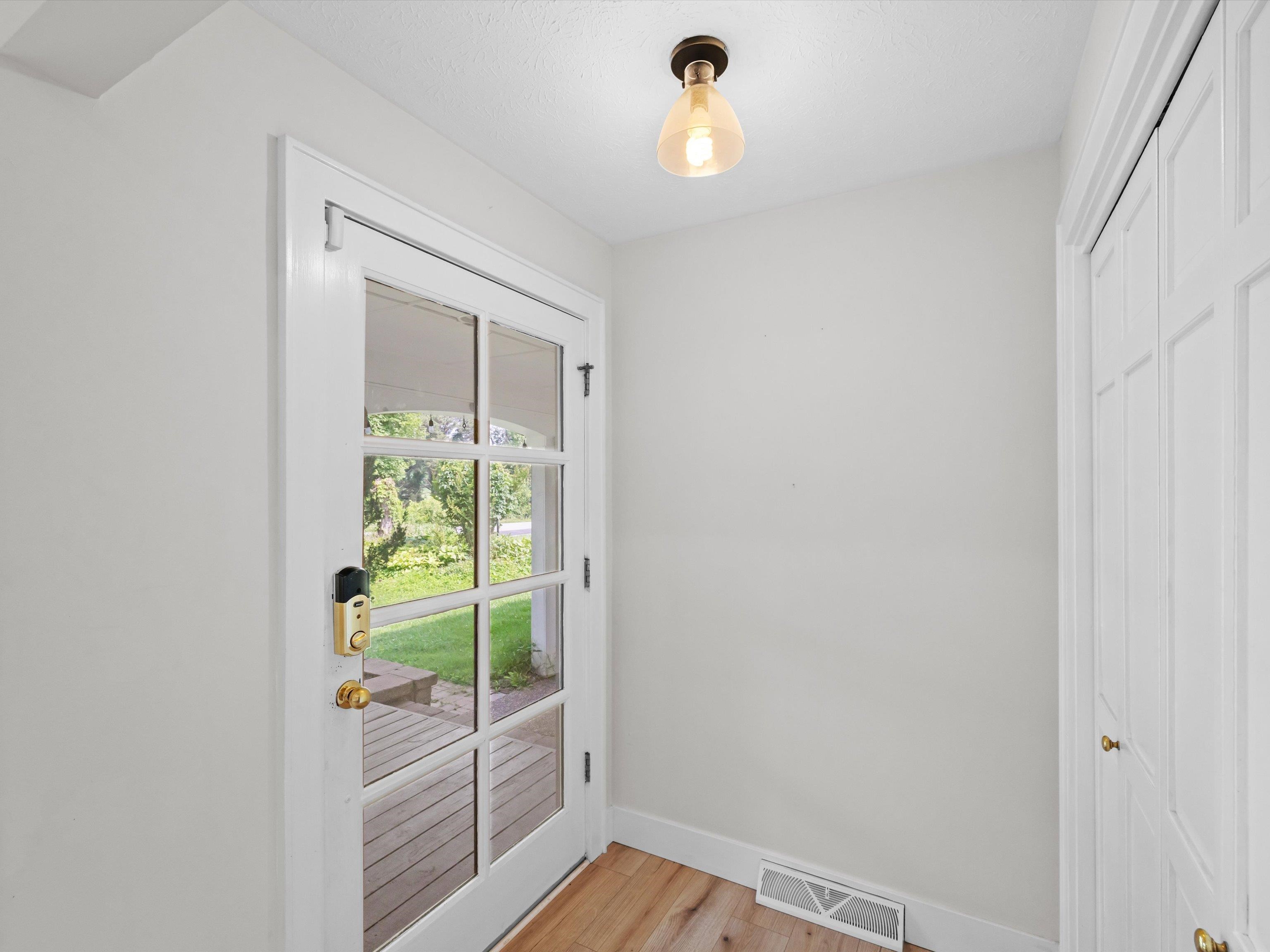 10351 Toler Bridge Road, Lewisport, Kentucky 42351, 6 Bedrooms Bedrooms, ,4 BathroomsBathrooms,Single Family Residence,For Sale,Toler Bridge Road,92321