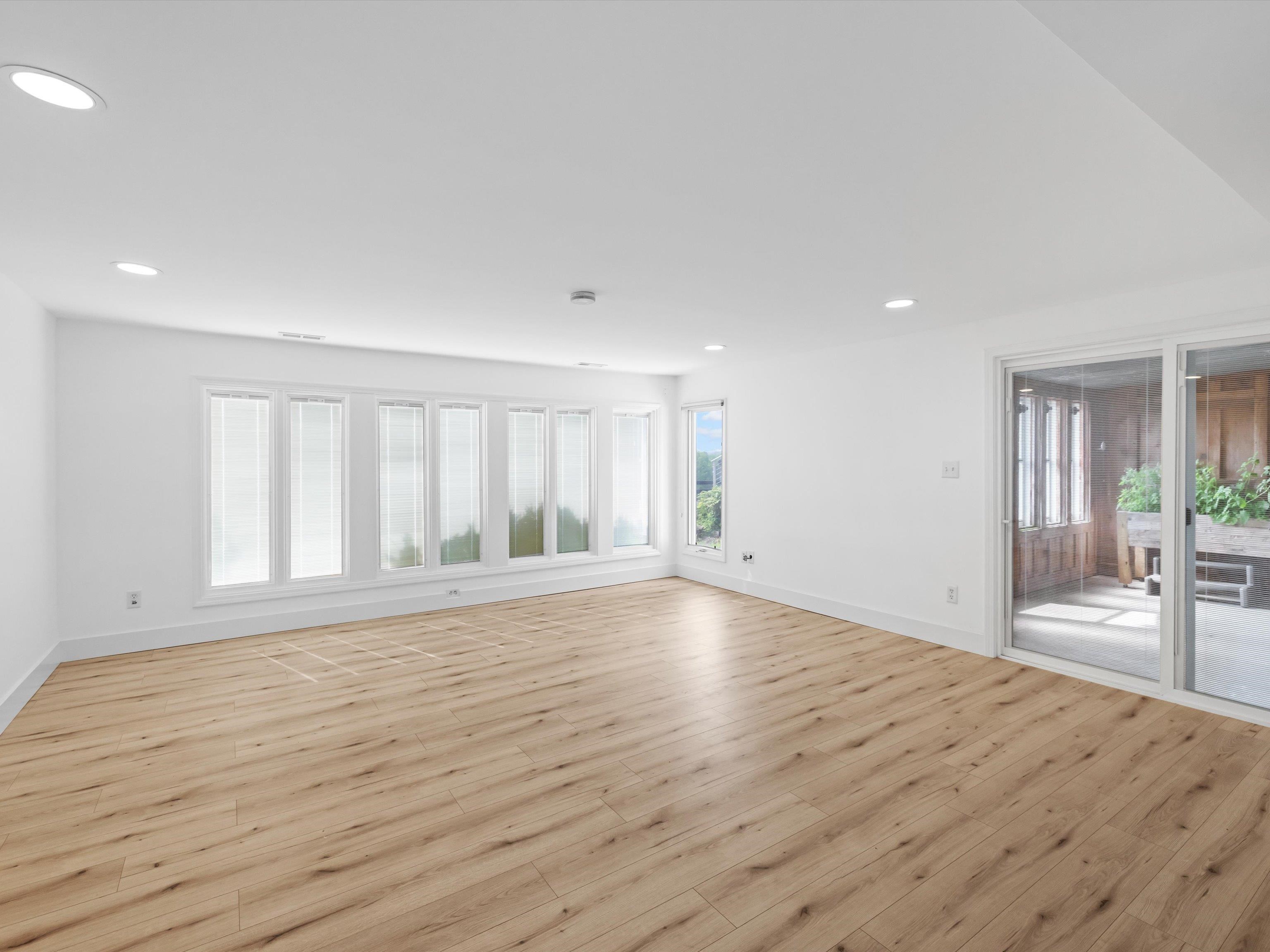 10351 Toler Bridge Road, Lewisport, Kentucky 42351, 6 Bedrooms Bedrooms, ,4 BathroomsBathrooms,Single Family Residence,For Sale,Toler Bridge Road,92321