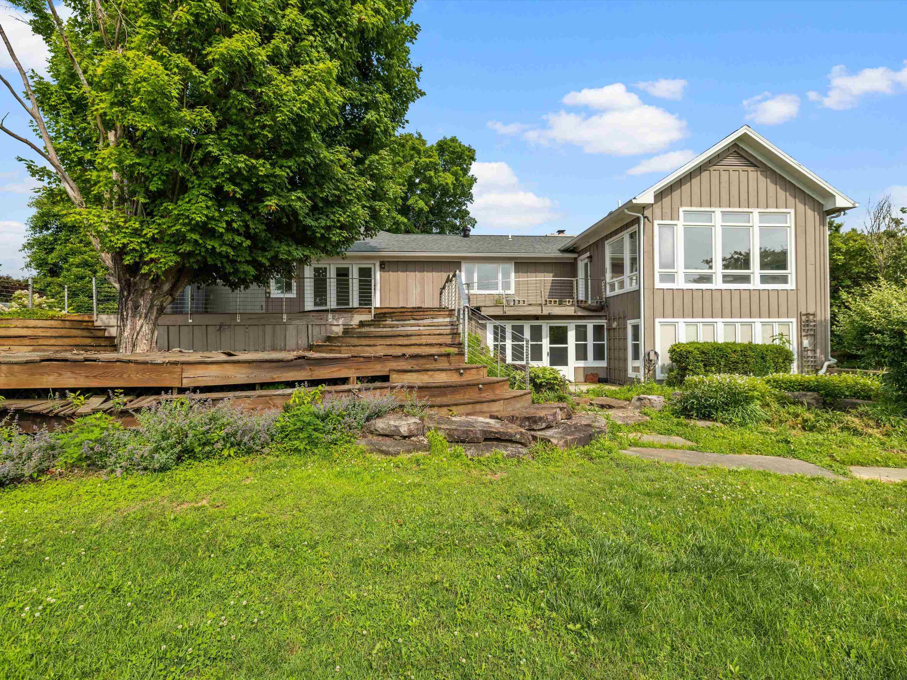 10351 Toler Bridge Road, Lewisport, Kentucky 42351, 6 Bedrooms Bedrooms, ,4 BathroomsBathrooms,Single Family Residence,For Sale,Toler Bridge Road,92321