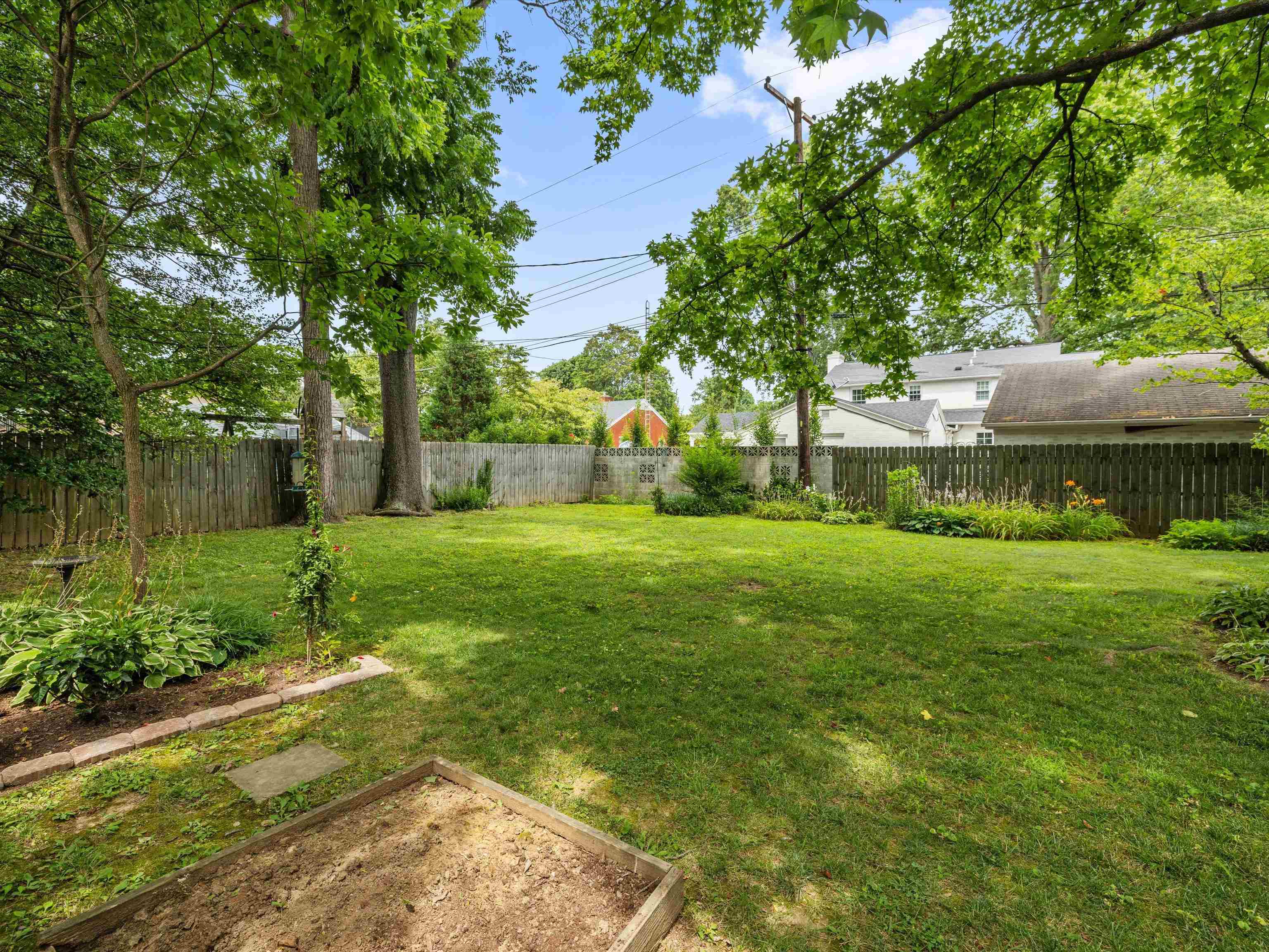 2115 Griffith Place E., Owensboro, Kentucky 42301, 3 Bedrooms Bedrooms, ,1 BathroomBathrooms,Single Family Residence,For Sale,Griffith Place E.,92322