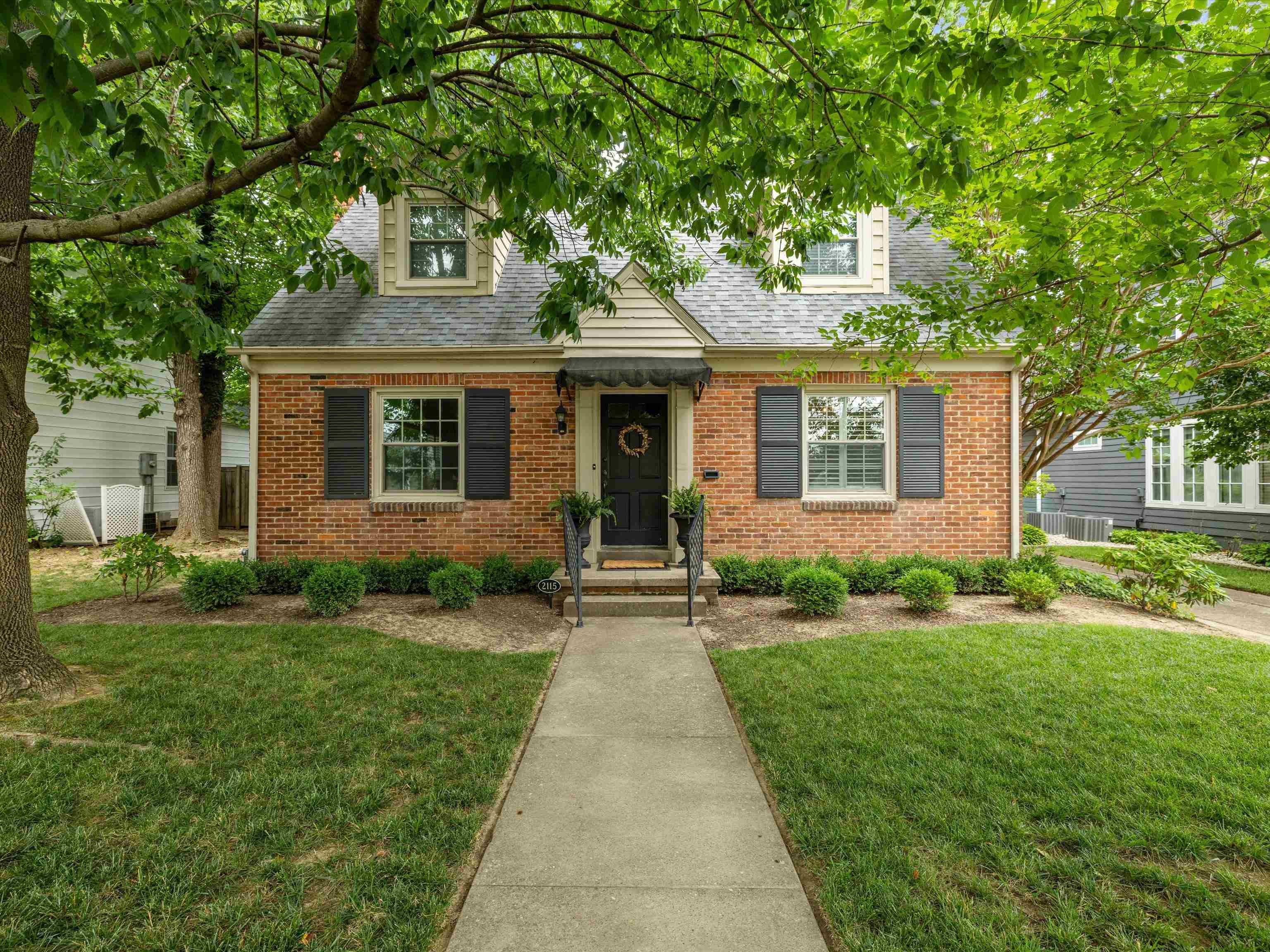 2115 Griffith Place E., Owensboro, Kentucky 42301, 3 Bedrooms Bedrooms, ,1 BathroomBathrooms,Single Family Residence,For Sale,Griffith Place E.,92322