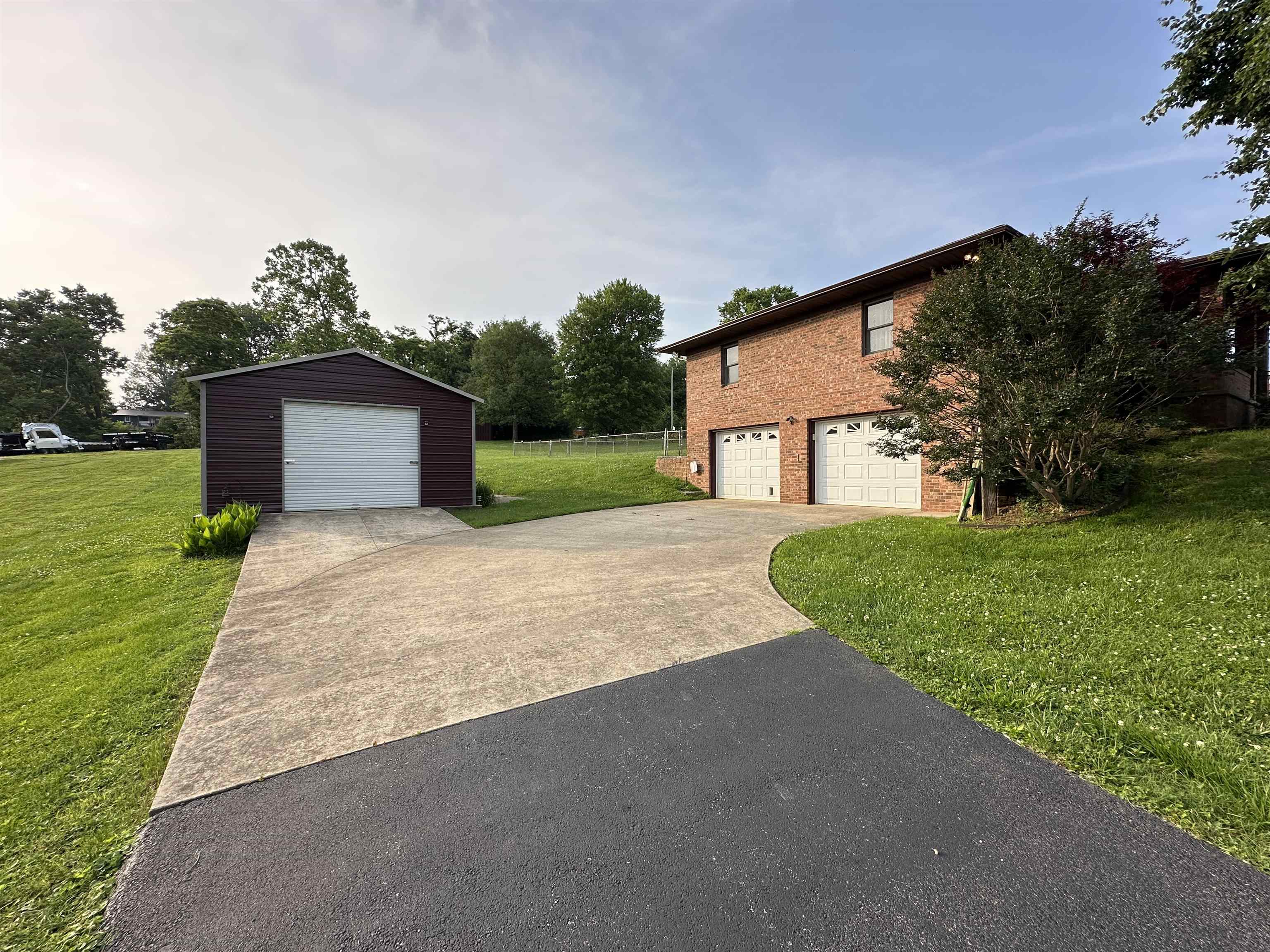 7269 Hwy 405, Maceo, Kentucky 42355, 3 Bedrooms Bedrooms, ,2 BathroomsBathrooms,Single Family Residence,For Sale,Hwy 405,92323