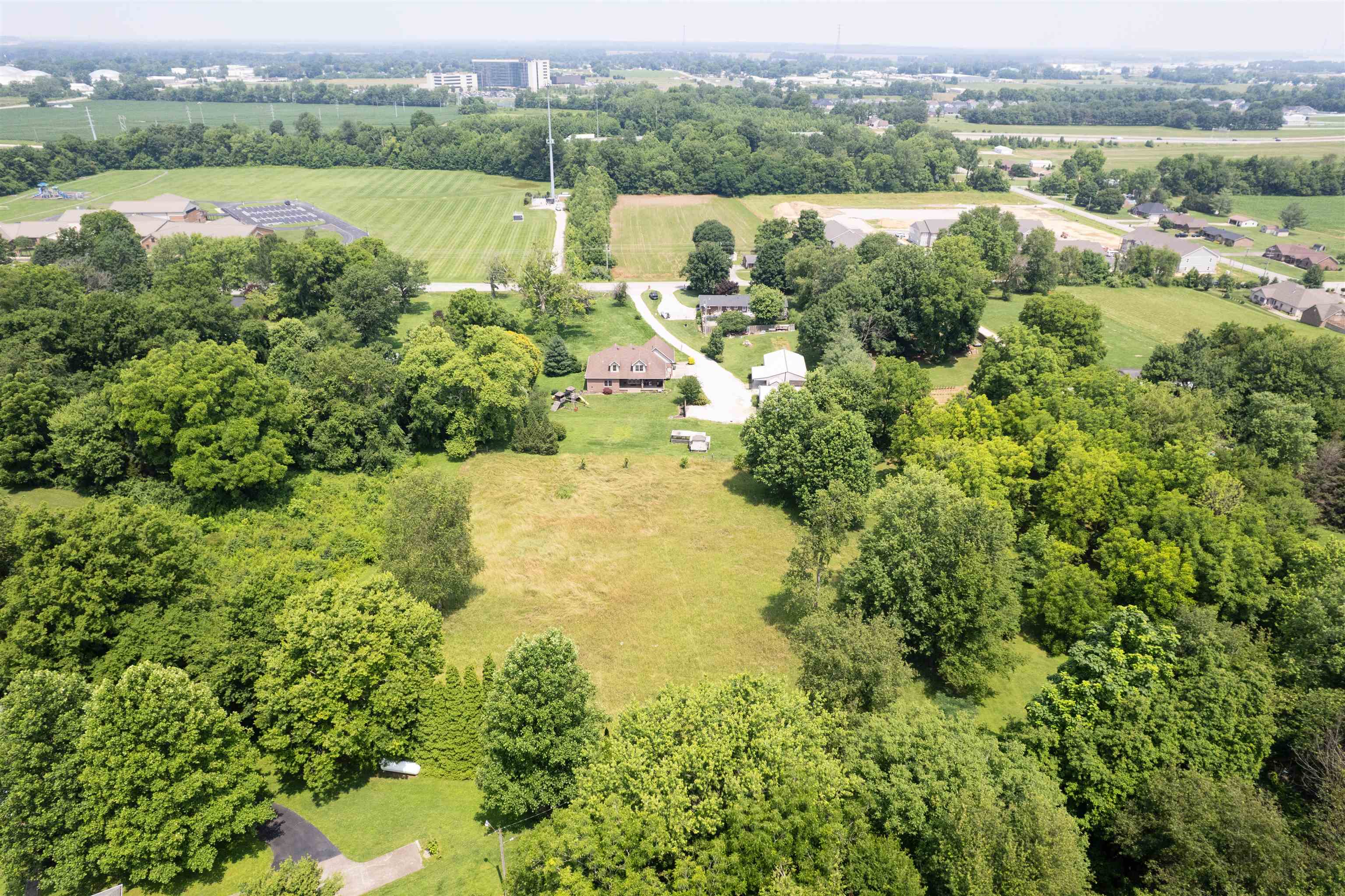 3619 Hayden Rd, Owensboro, Kentucky 42303, 3 Bedrooms Bedrooms, ,3 BathroomsBathrooms,Single Family Residence,For Sale,Hayden Rd,92324