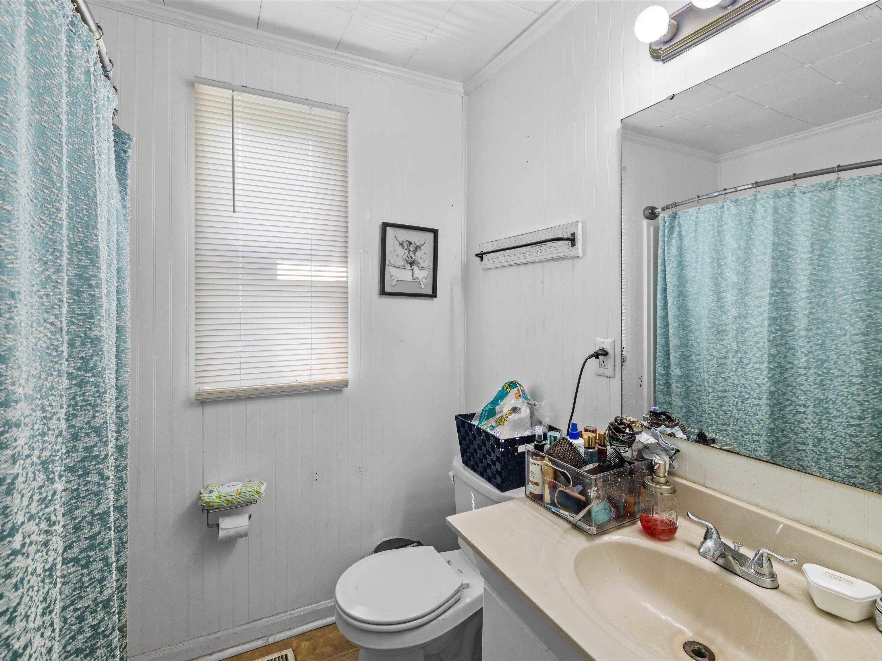 1515 Wright St., Henderson, Kentucky 42420, 2 Bedrooms Bedrooms, ,1 BathroomBathrooms,Single Family Residence,For Sale,Wright St.,92325