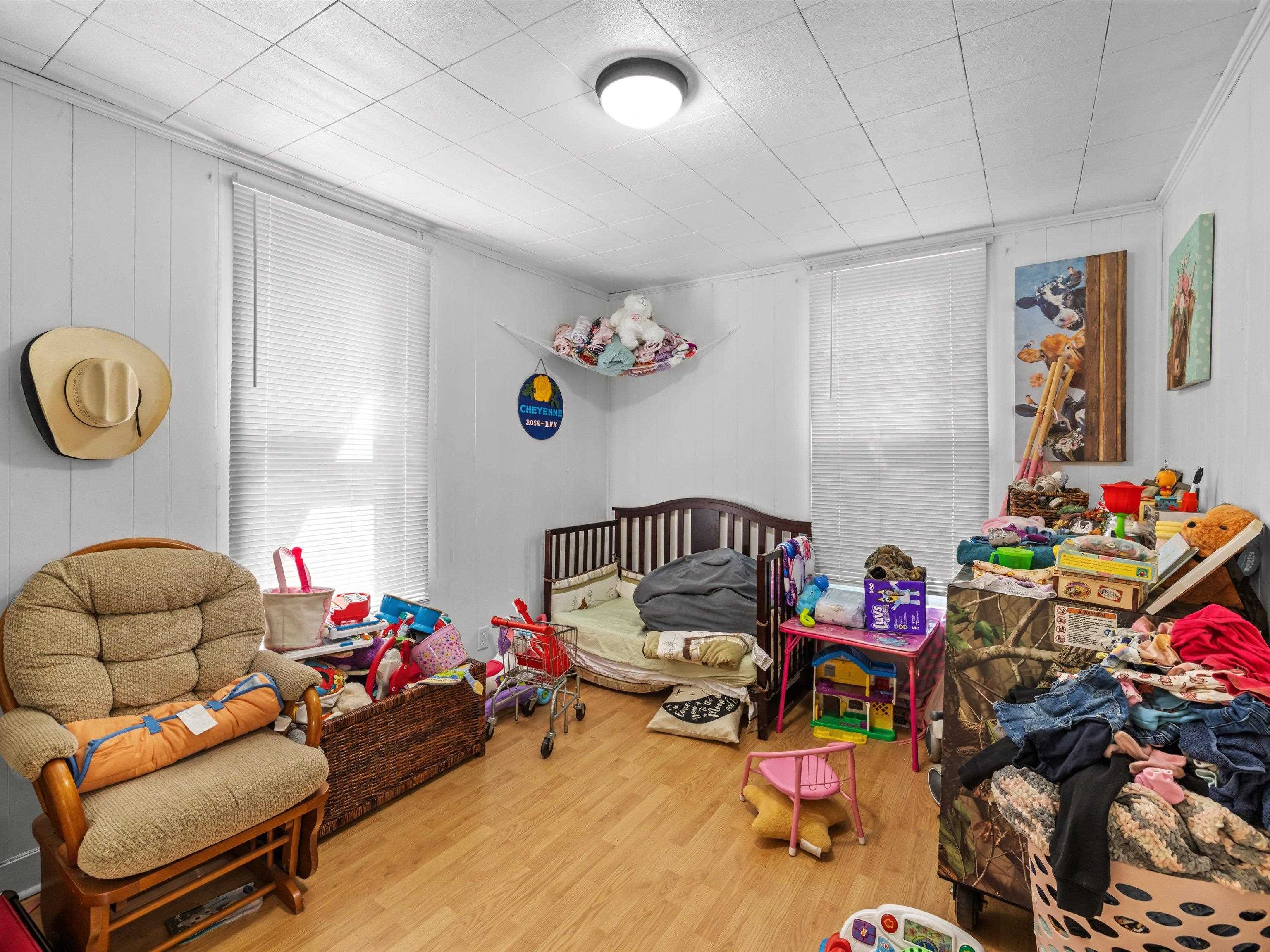 1515 Wright St., Henderson, Kentucky 42420, 2 Bedrooms Bedrooms, ,1 BathroomBathrooms,Single Family Residence,For Sale,Wright St.,92325