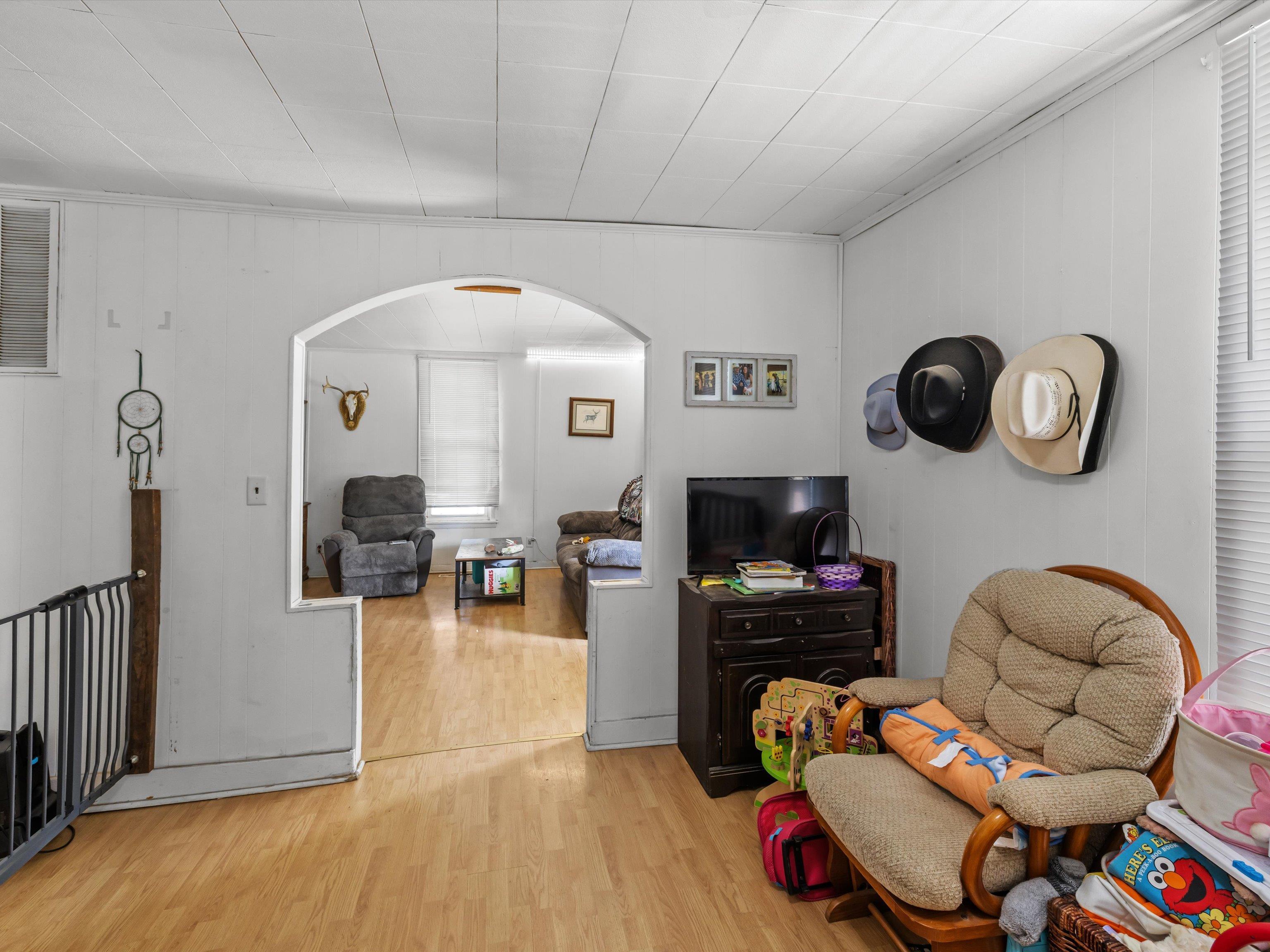1515 Wright St., Henderson, Kentucky 42420, 2 Bedrooms Bedrooms, ,1 BathroomBathrooms,Single Family Residence,For Sale,Wright St.,92325